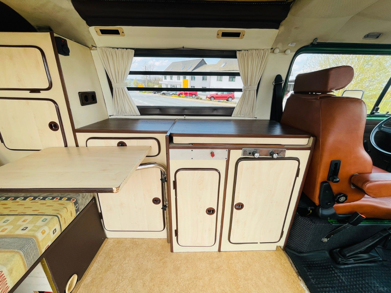Fahrzeugabbildung Volkswagen T3 Caravelle C - CAMPER - H-Kennzeichen OLDTIMER