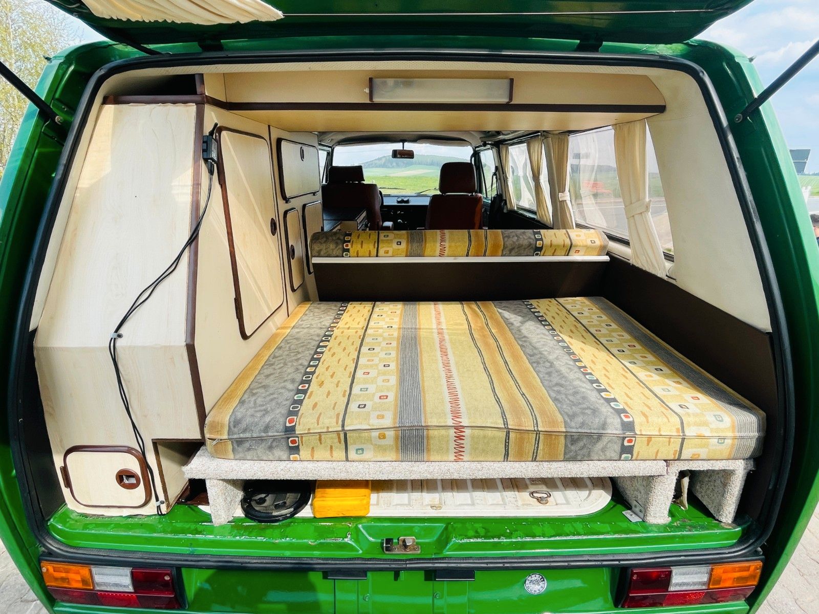 Fahrzeugabbildung Volkswagen T3 Caravelle C - CAMPER - H-Kennzeichen OLDTIMER