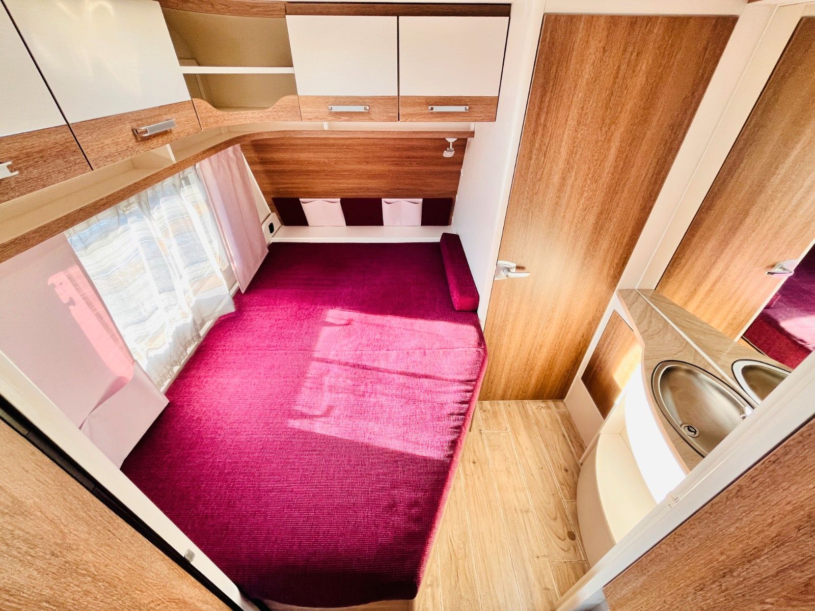 Fahrzeugabbildung Dethleffs C-TREND 475 FR FRANZ.BETT RUNDSITZGRUPPE  1.HAND