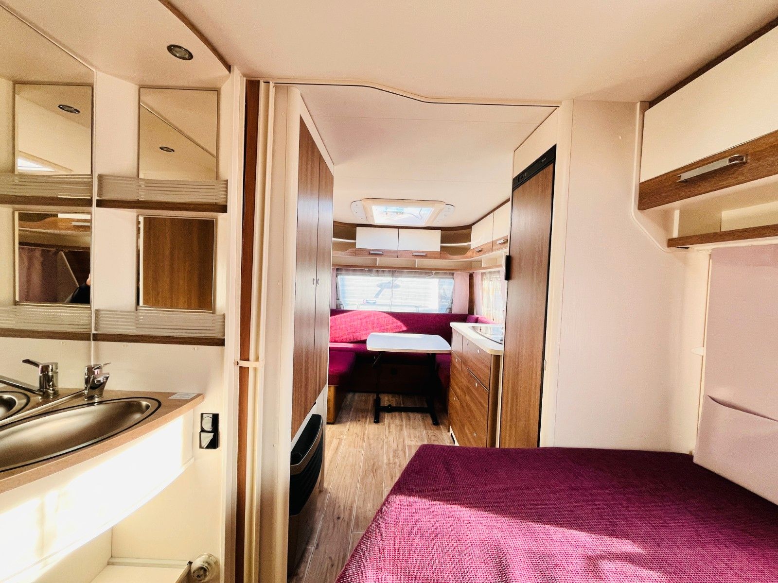 Fahrzeugabbildung Dethleffs C-TREND 475 FR FRANZ.BETT RUNDSITZGRUPPE  1.HAND