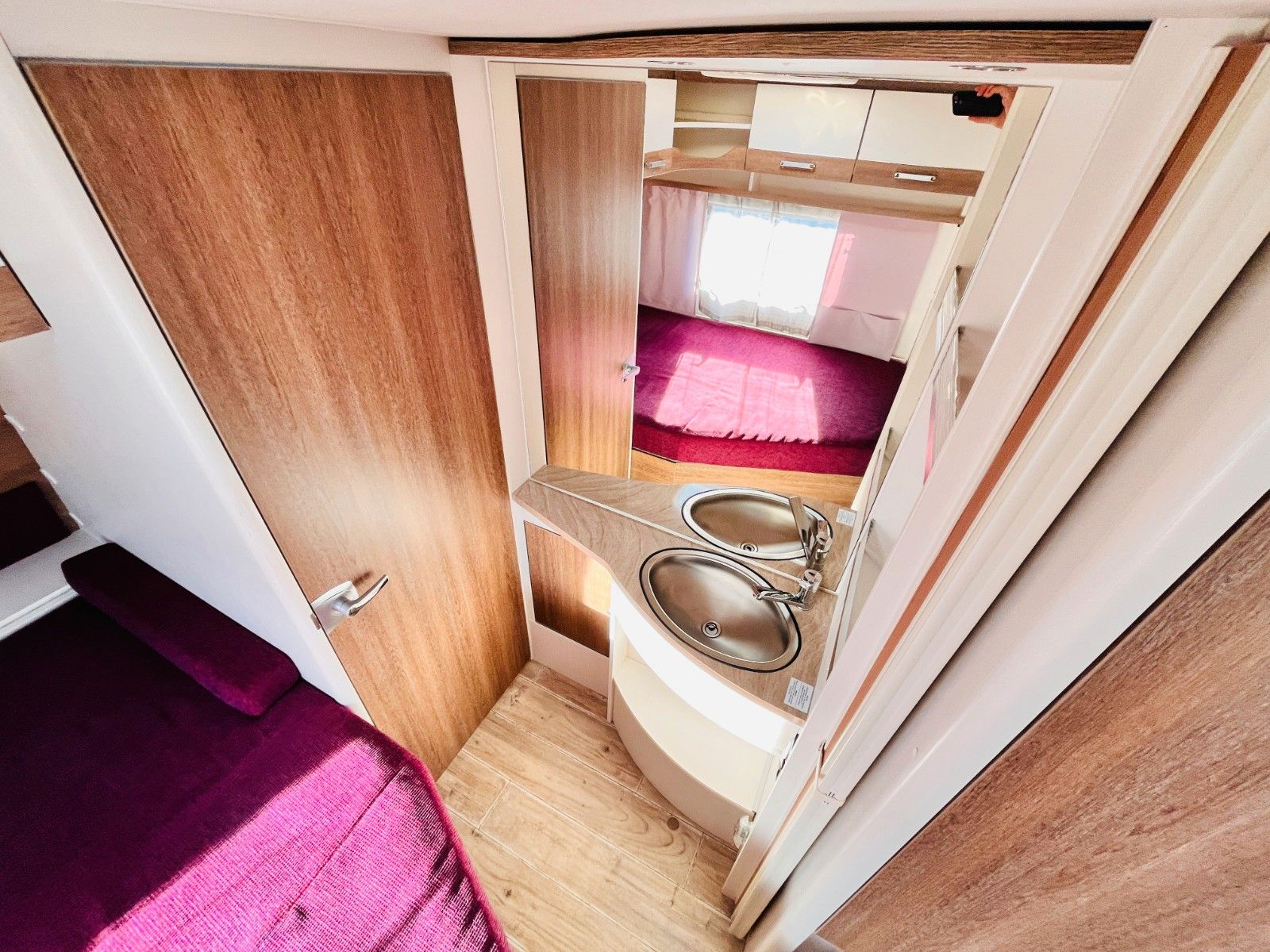 Fahrzeugabbildung Dethleffs C-TREND 475 FR FRANZ.BETT RUNDSITZGRUPPE  1.HAND