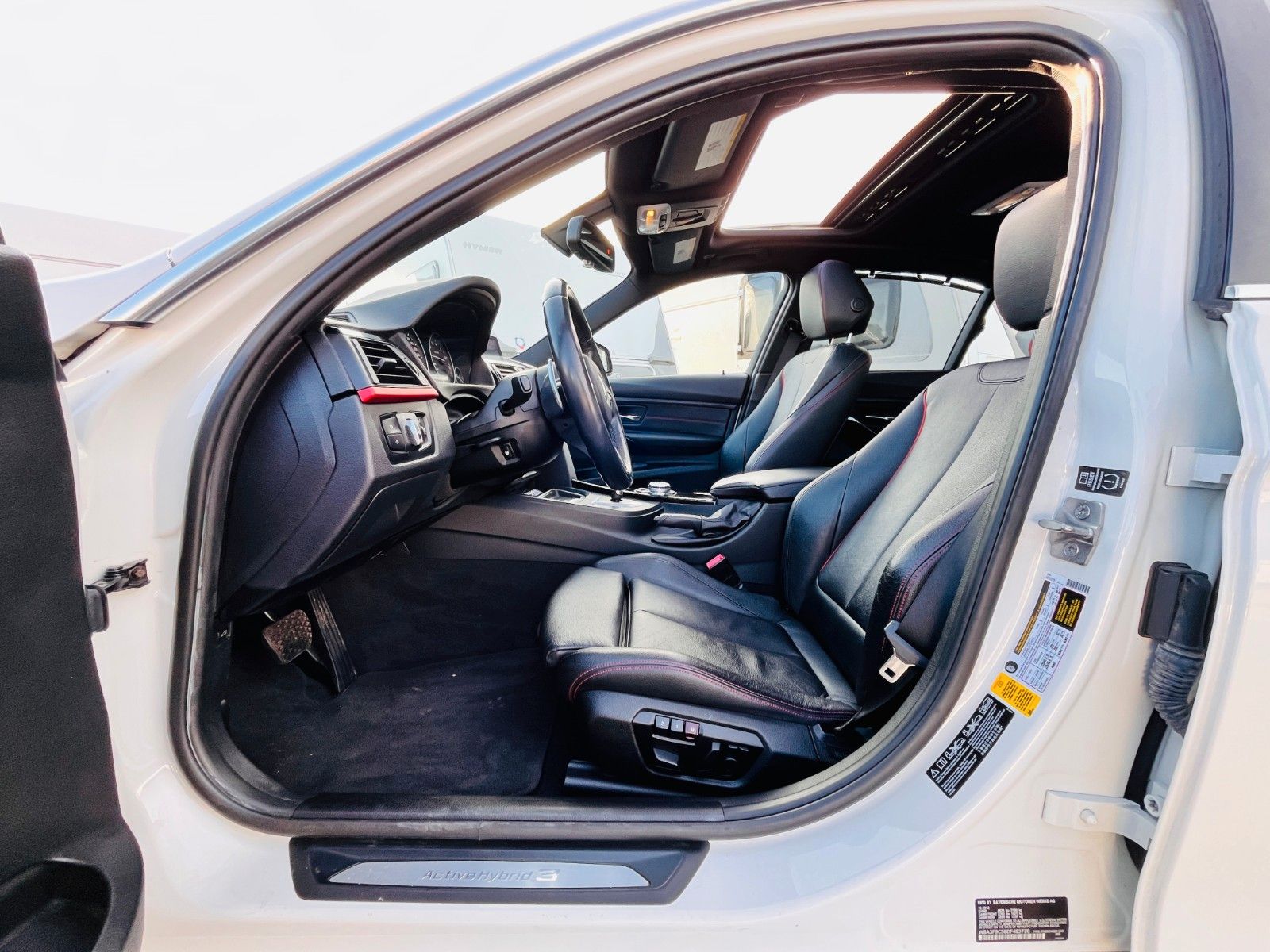 Fahrzeugabbildung BMW ActiveHybrid 3 *6ZYLINDER*3LITER*M-PAKET*