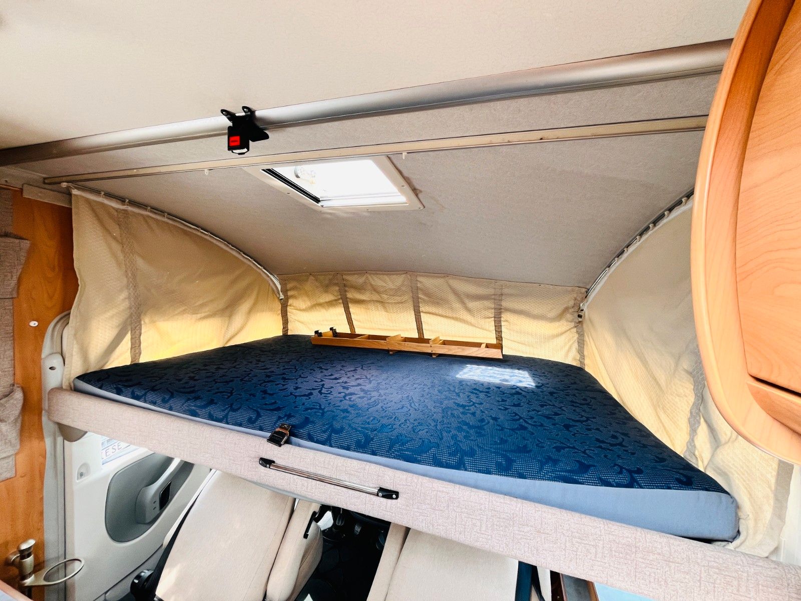 Fahrzeugabbildung Bürstner ELEGANCE I 685 FRANZ.BETT SOLAR POWERMOTOR