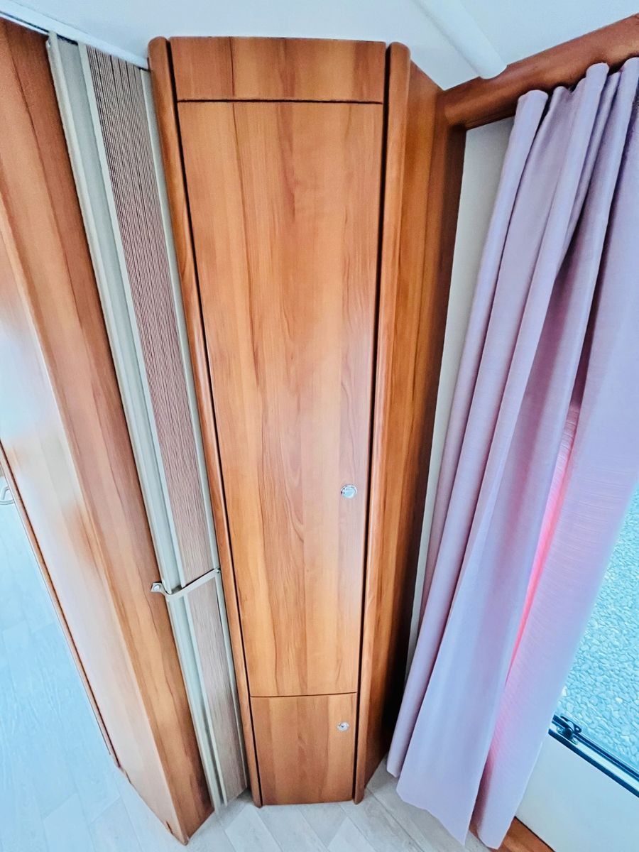 Fahrzeugabbildung Fendt DIAMOND 700 QUEENSBETT KLIMA MARKISE MOVER