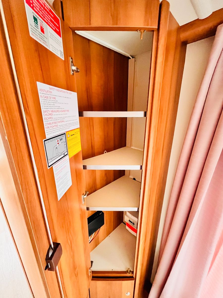 Fahrzeugabbildung Fendt DIAMOND 700 QUEENSBETT KLIMA MARKISE MOVER