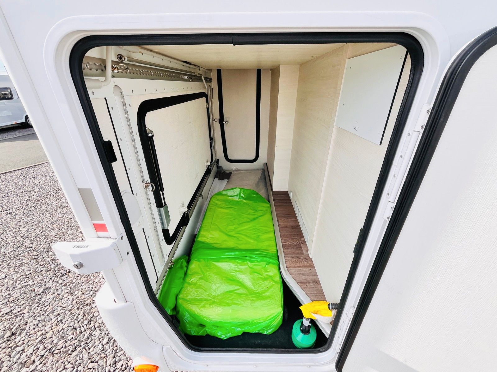 Fahrzeugabbildung Challenger MAGEO 290 HECKBAD GARAGE HUBBETT SOLAR