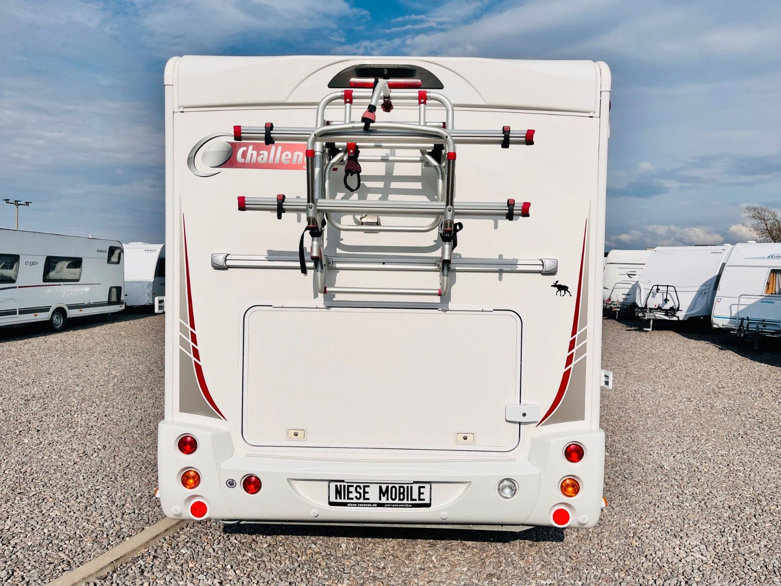 Fahrzeugabbildung Challenger MAGEO 290 HECKBAD GARAGE HUBBETT SOLAR