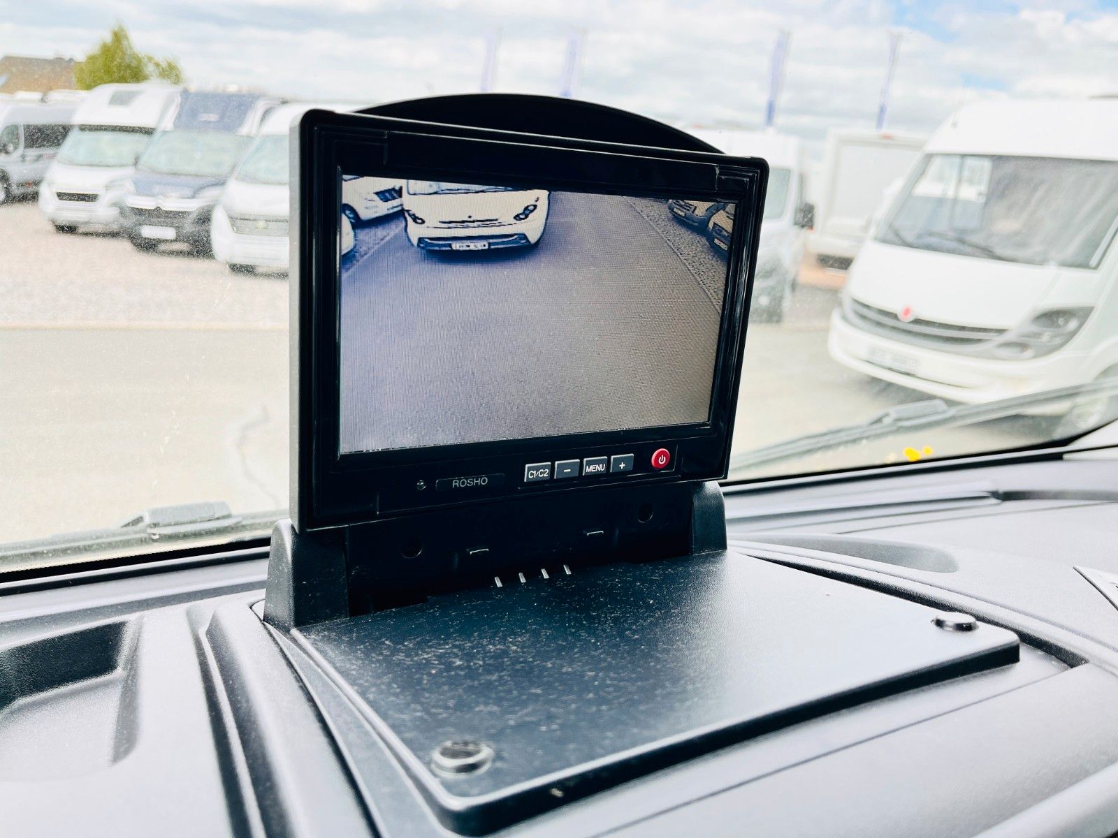 Fahrzeugabbildung LMC BREEZER H 733 G EINZELBETTEN HUBBET SAT TV