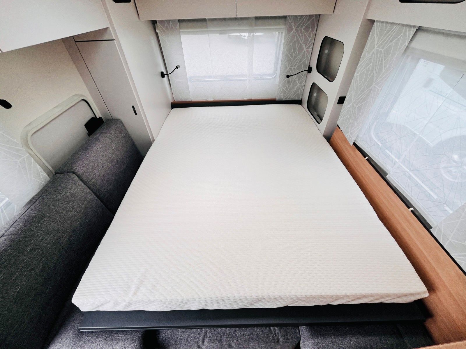 Fahrzeugabbildung Knaus YASEO 340 PX AUFLASTUNG 1.500 Kg