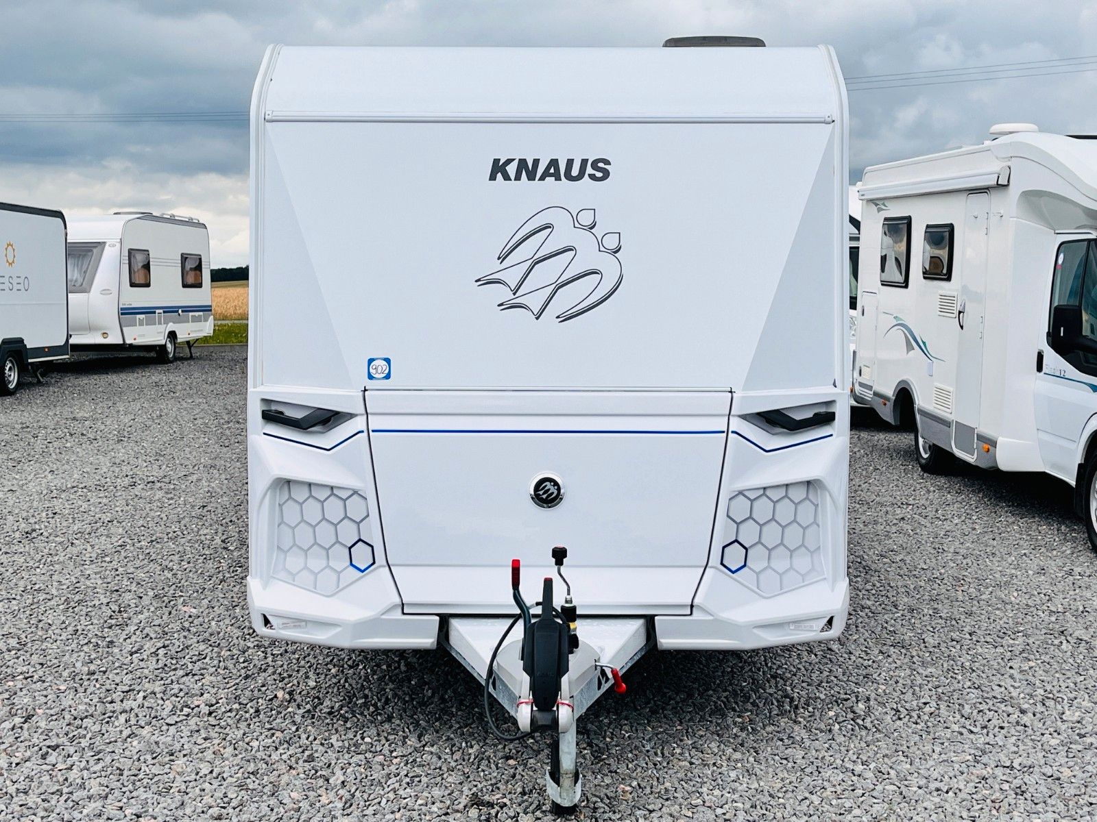 Fahrzeugabbildung Knaus YASEO 340 PX AUFLASTUNG 1.500 Kg
