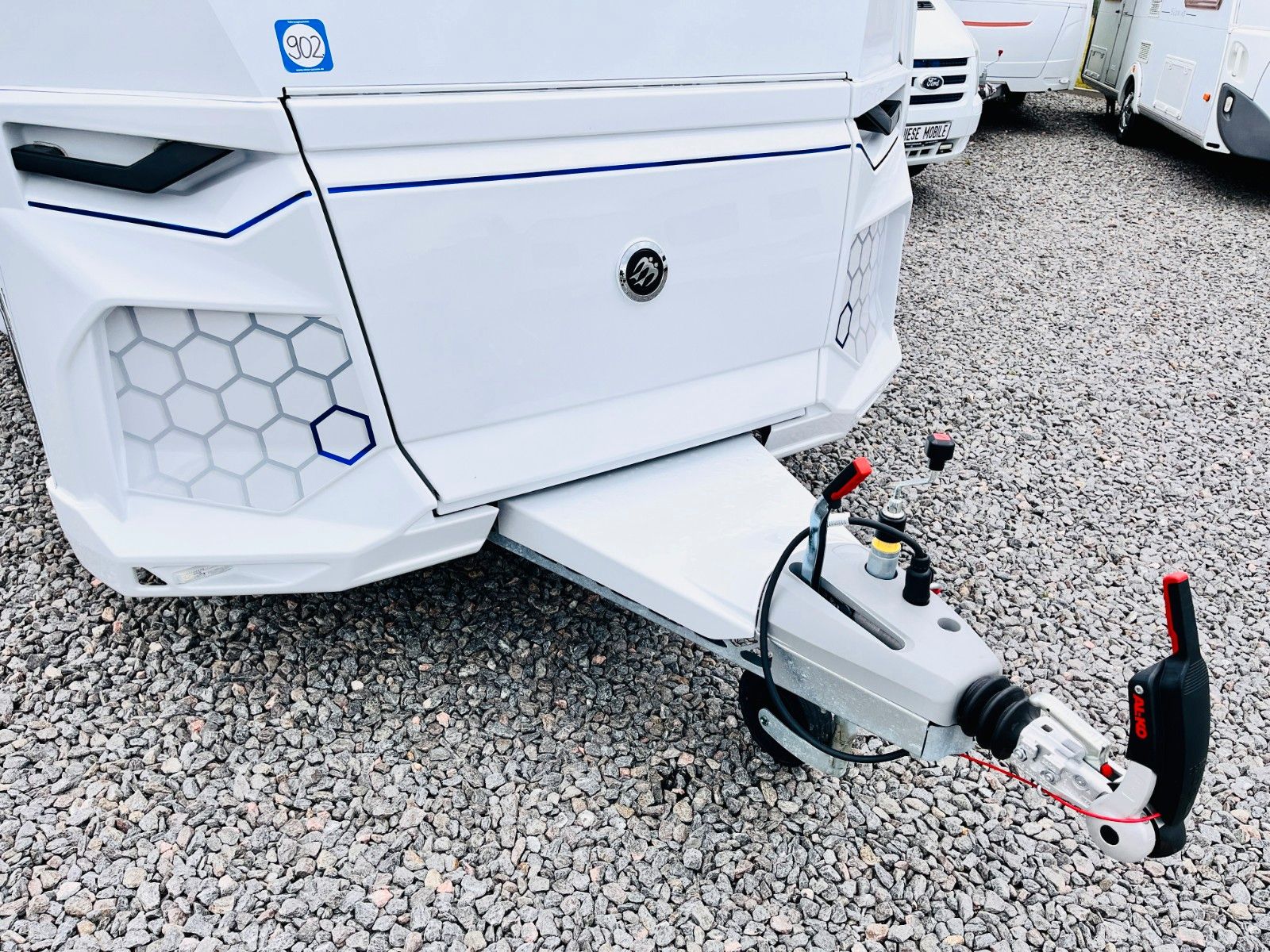 Fahrzeugabbildung Knaus YASEO 340 PX AUFLASTUNG 1.500 Kg