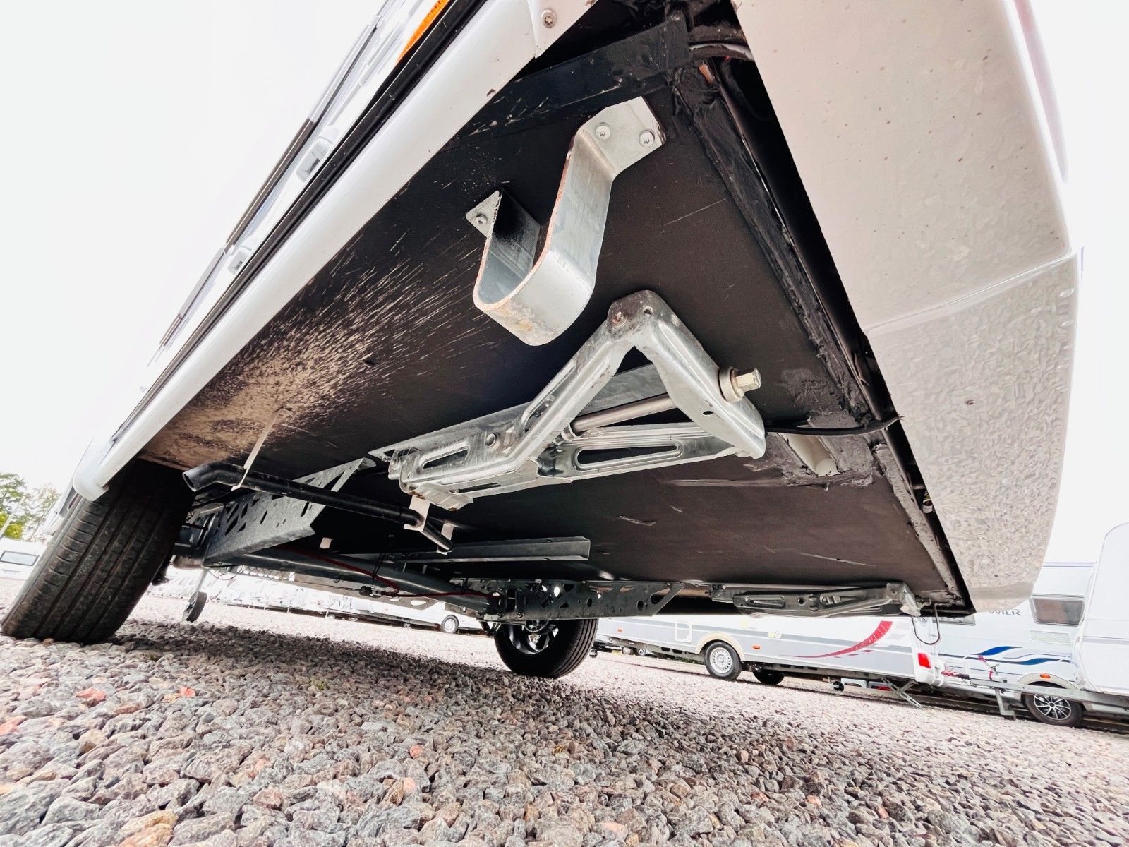 Fahrzeugabbildung Knaus YASEO 340 PX AUFLASTUNG 1.500 Kg