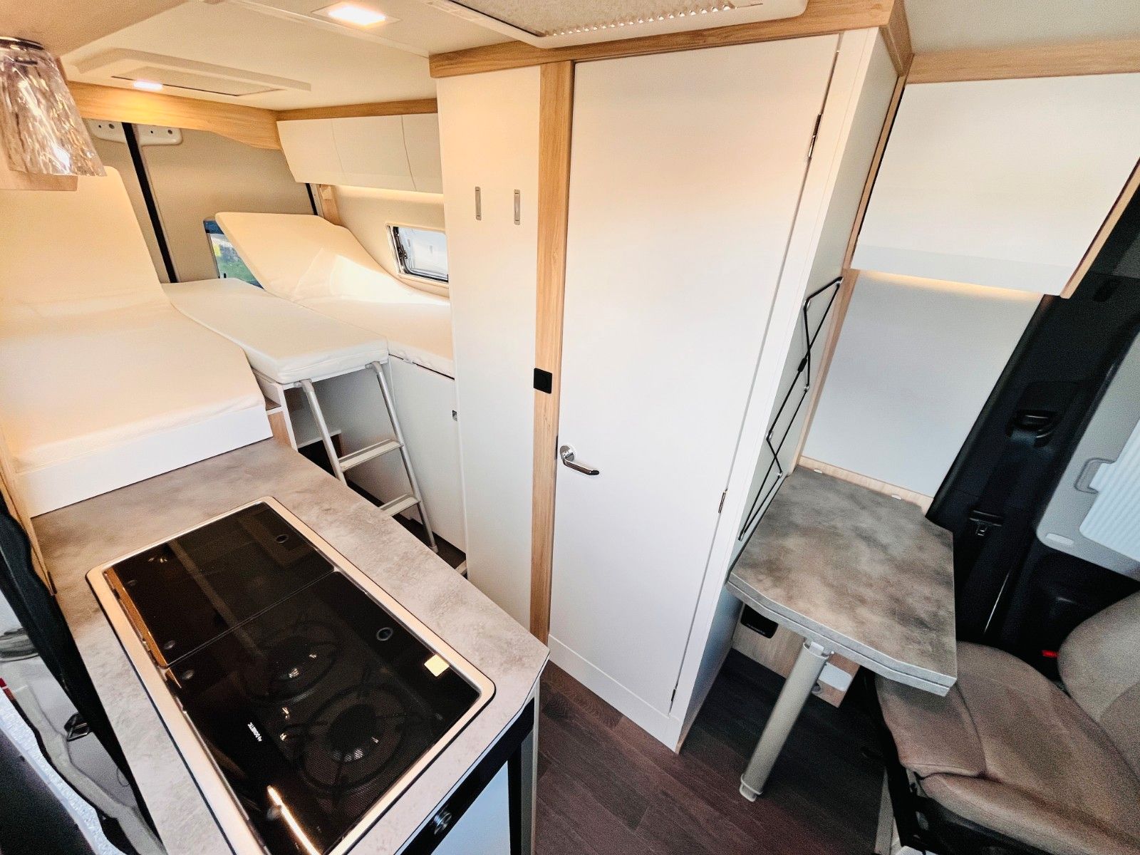 Fahrzeugabbildung Frankia YUCON 6.0GD 4x4 MERCEDES BENZ SPRINTER ALLRAD