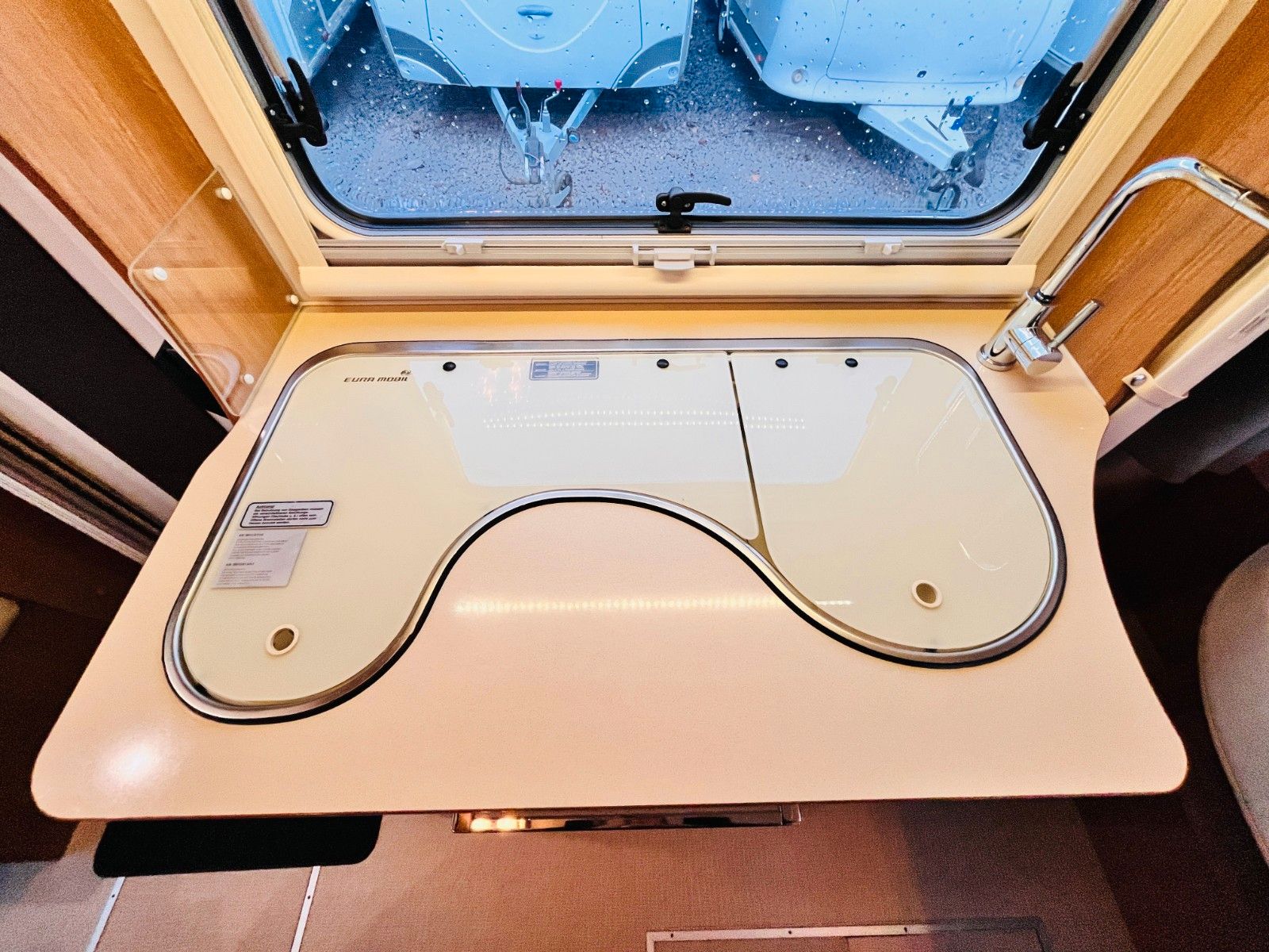 Fahrzeugabbildung Eura Mobil PROFILA 680 QB QUEENSBETT HUBBETT SOLAR