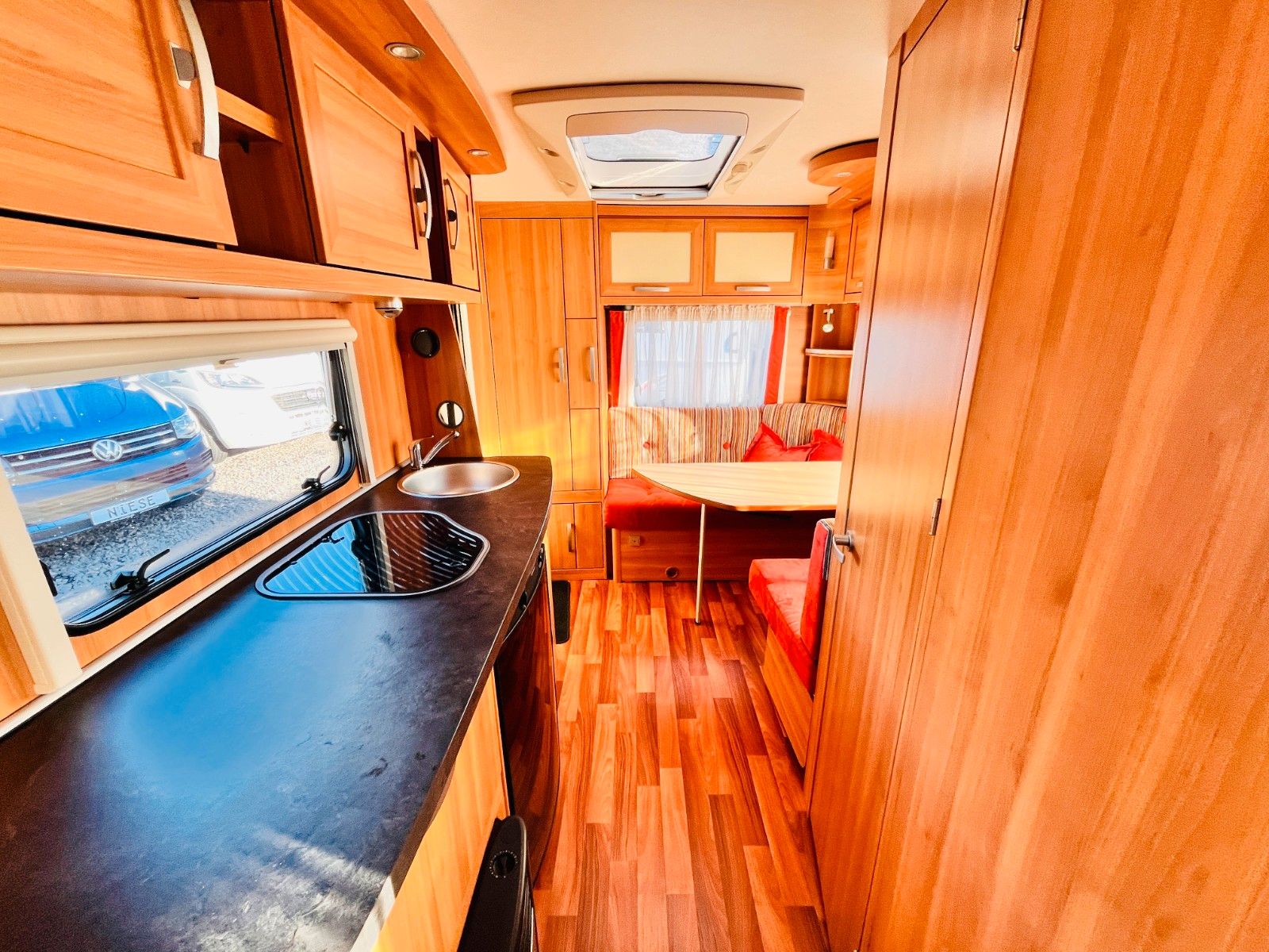 Fahrzeugabbildung HYMER / ERIBA / HYMERCAR SPORTING 440 A QUERBETT FAHRRADTRÄGER