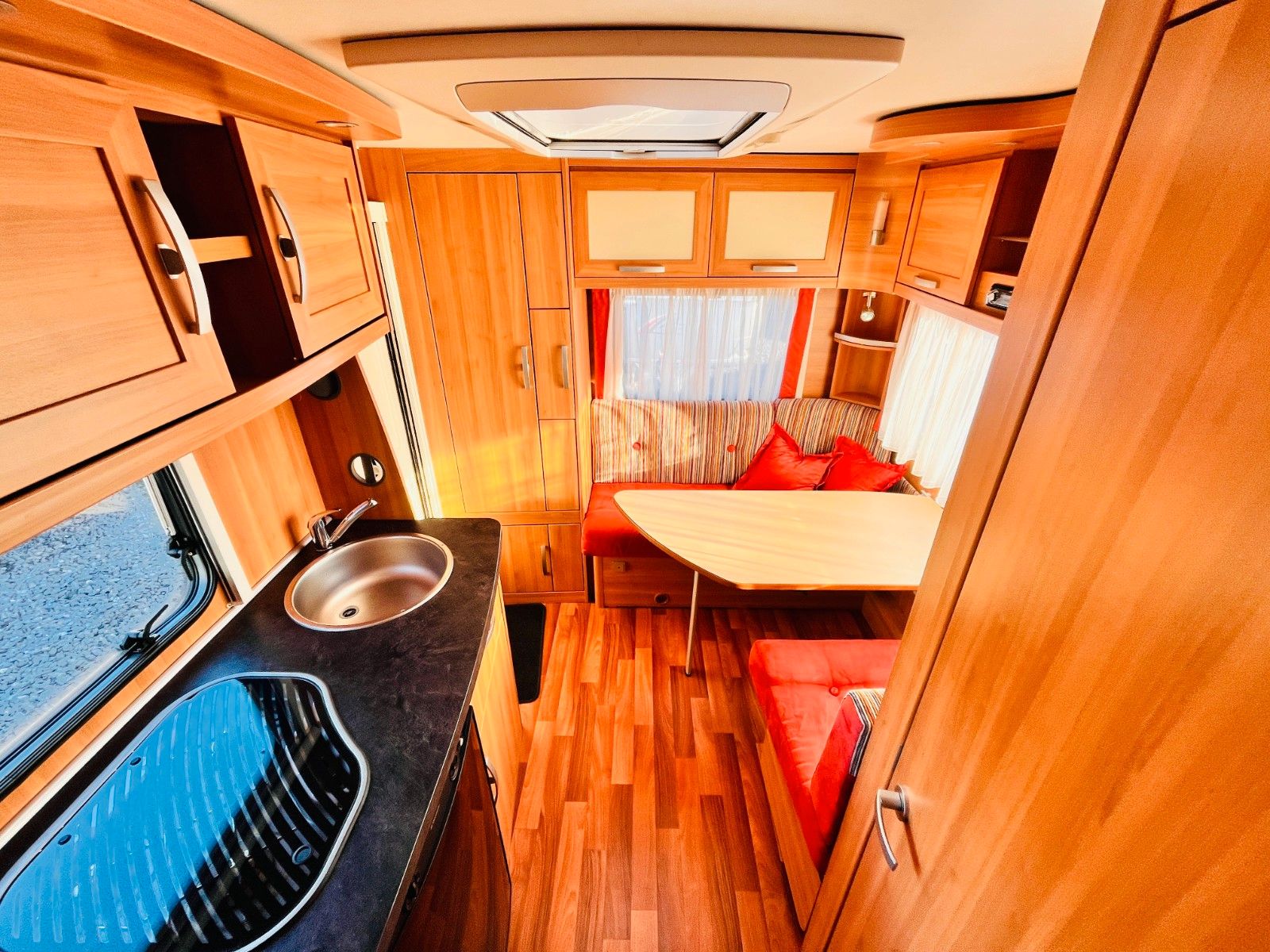 Fahrzeugabbildung HYMER / ERIBA / HYMERCAR SPORTING 440 A QUERBETT FAHRRADTRÄGER