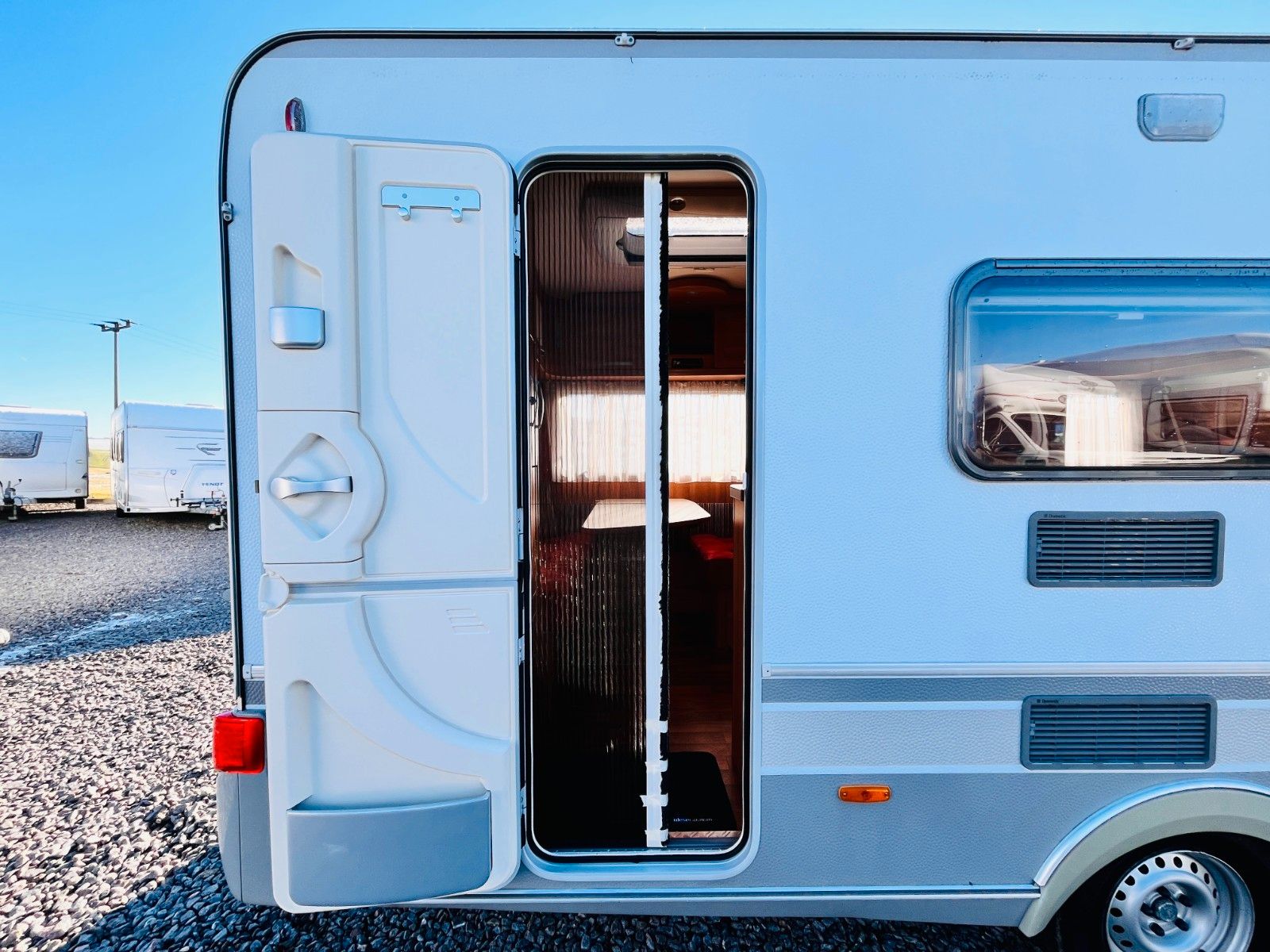 Fahrzeugabbildung HYMER / ERIBA / HYMERCAR SPORTING 440 A QUERBETT FAHRRADTRÄGER
