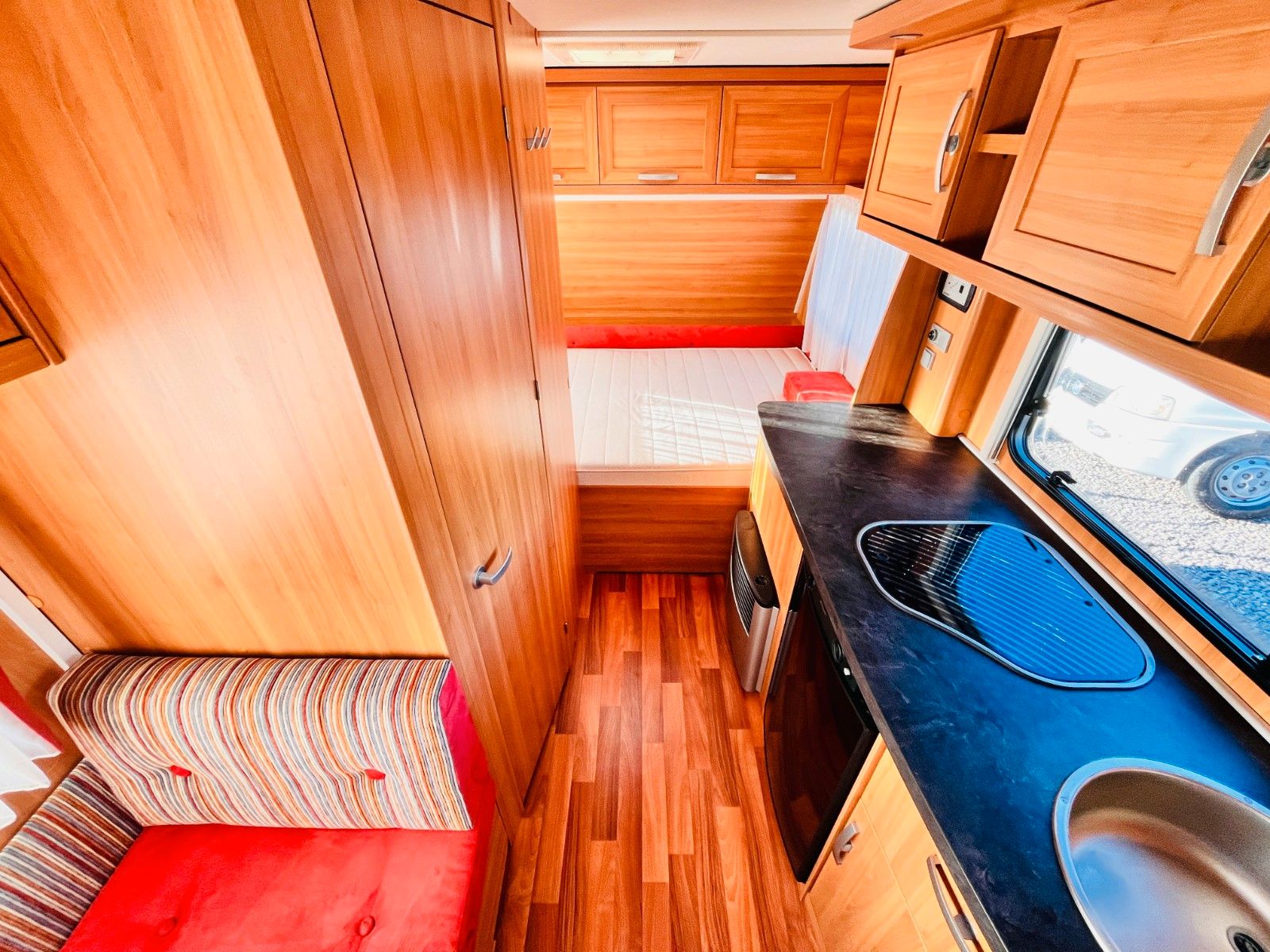 Fahrzeugabbildung HYMER / ERIBA / HYMERCAR SPORTING 440 A QUERBETT FAHRRADTRÄGER