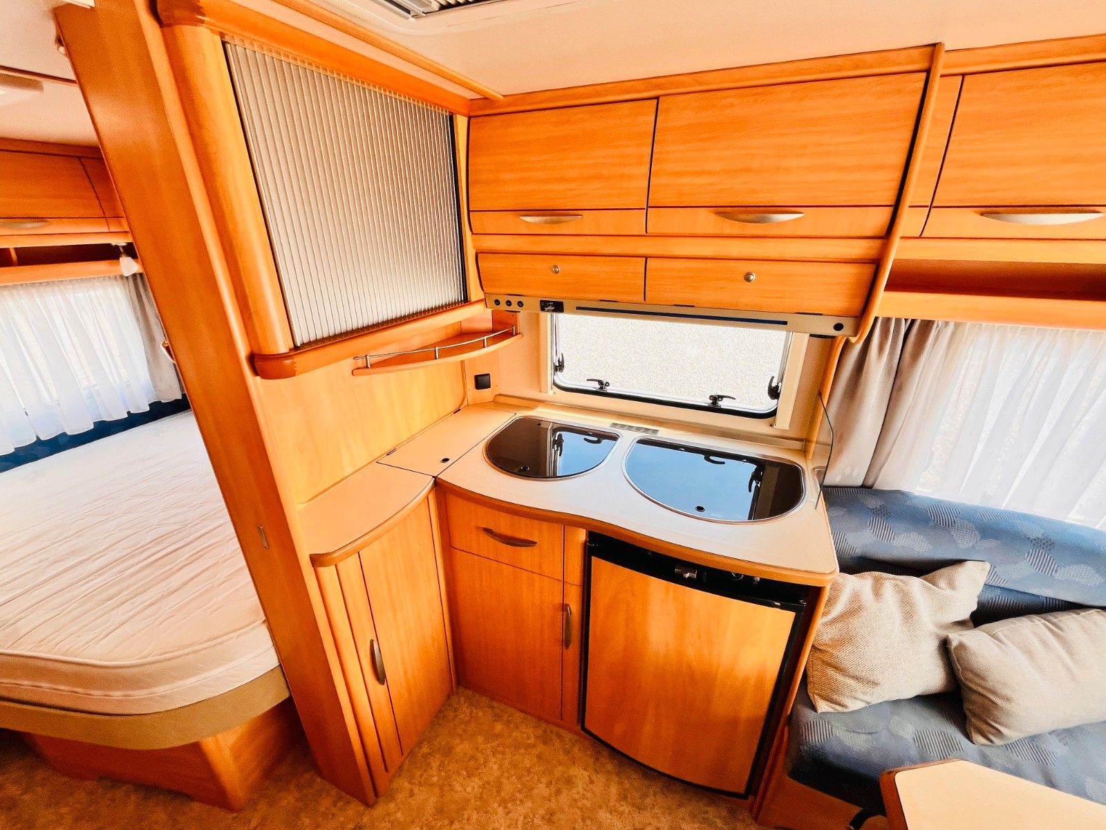 Fahrzeugabbildung Fendt SAPHIR 470 TF FRANZ.BETT RUNDSITZGRUPPE