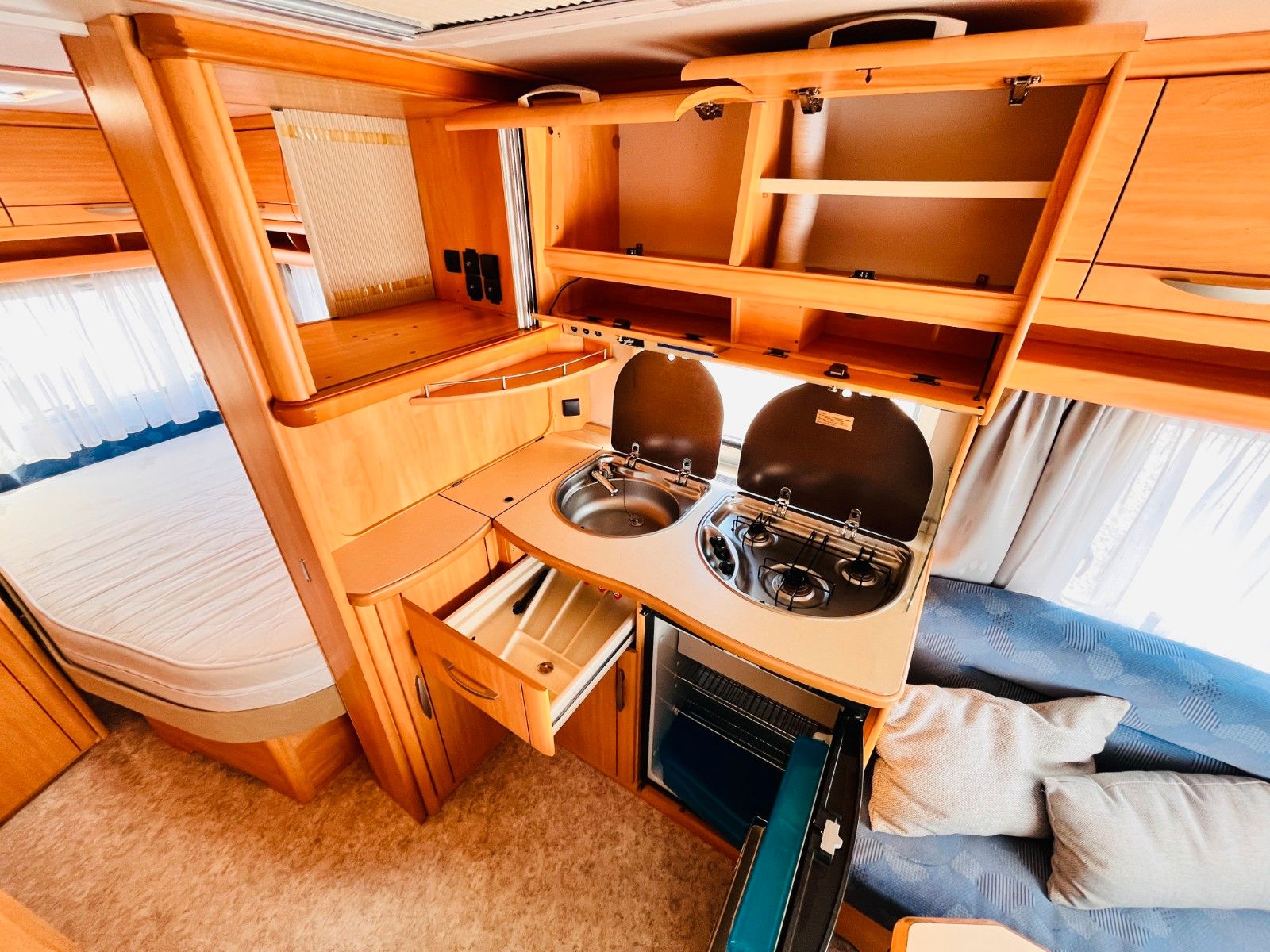 Fahrzeugabbildung Fendt SAPHIR 470 TF FRANZ.BETT RUNDSITZGRUPPE