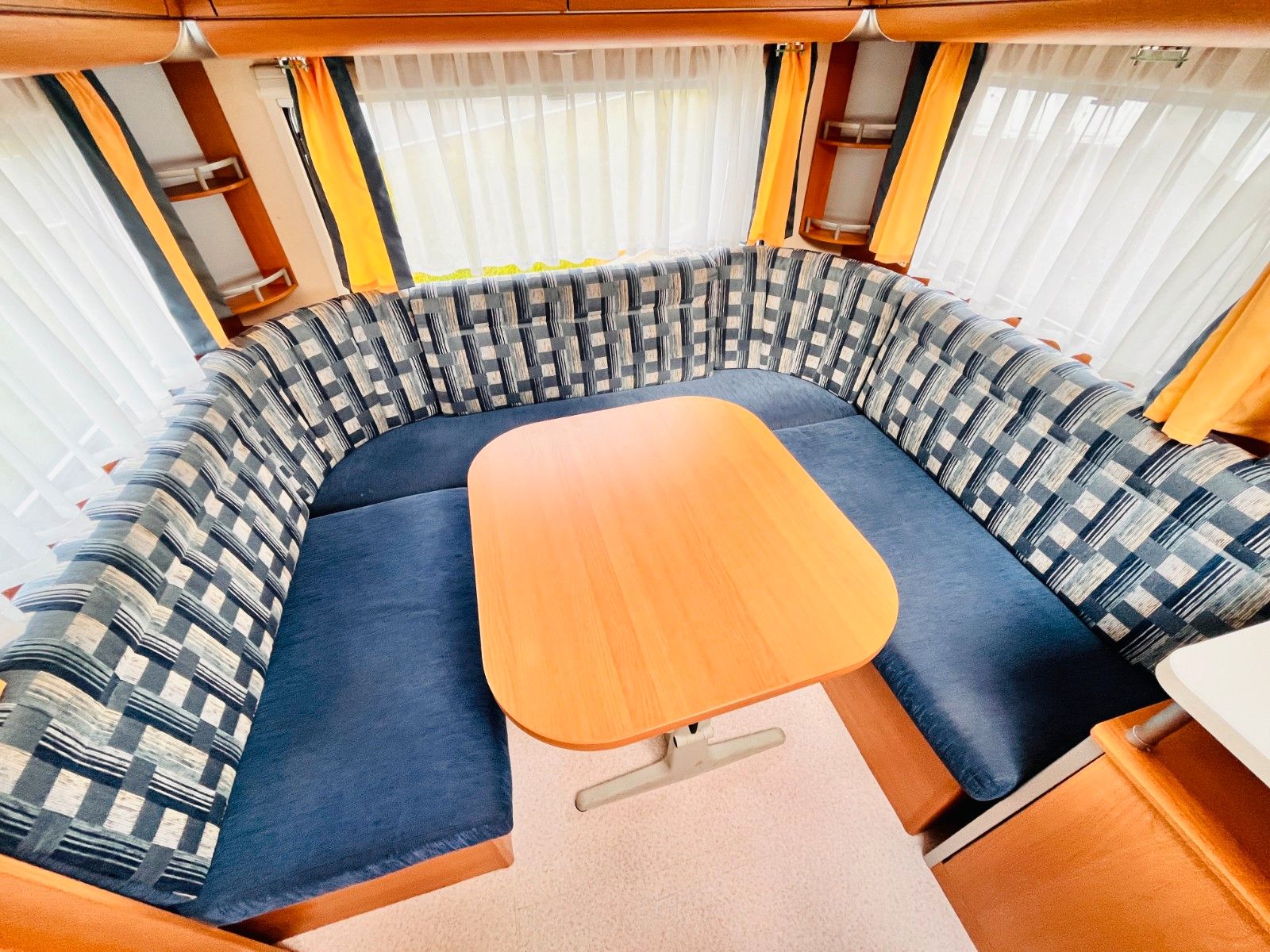 Fahrzeugabbildung Knaus SPORT 500 FU FRANZ.BETT RUNDSITZGRUPPE 1.HAND