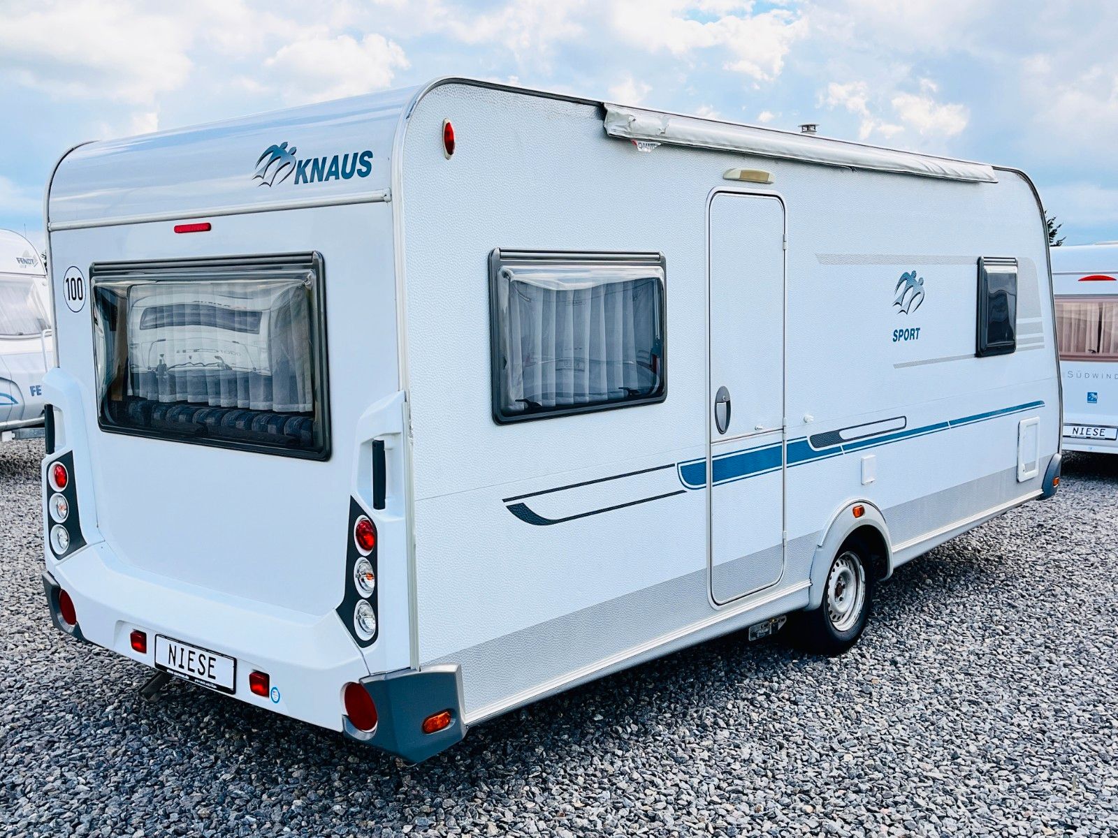 Fahrzeugabbildung Knaus SPORT 500 FU FRANZ.BETT RUNDSITZGRUPPE 1.HAND