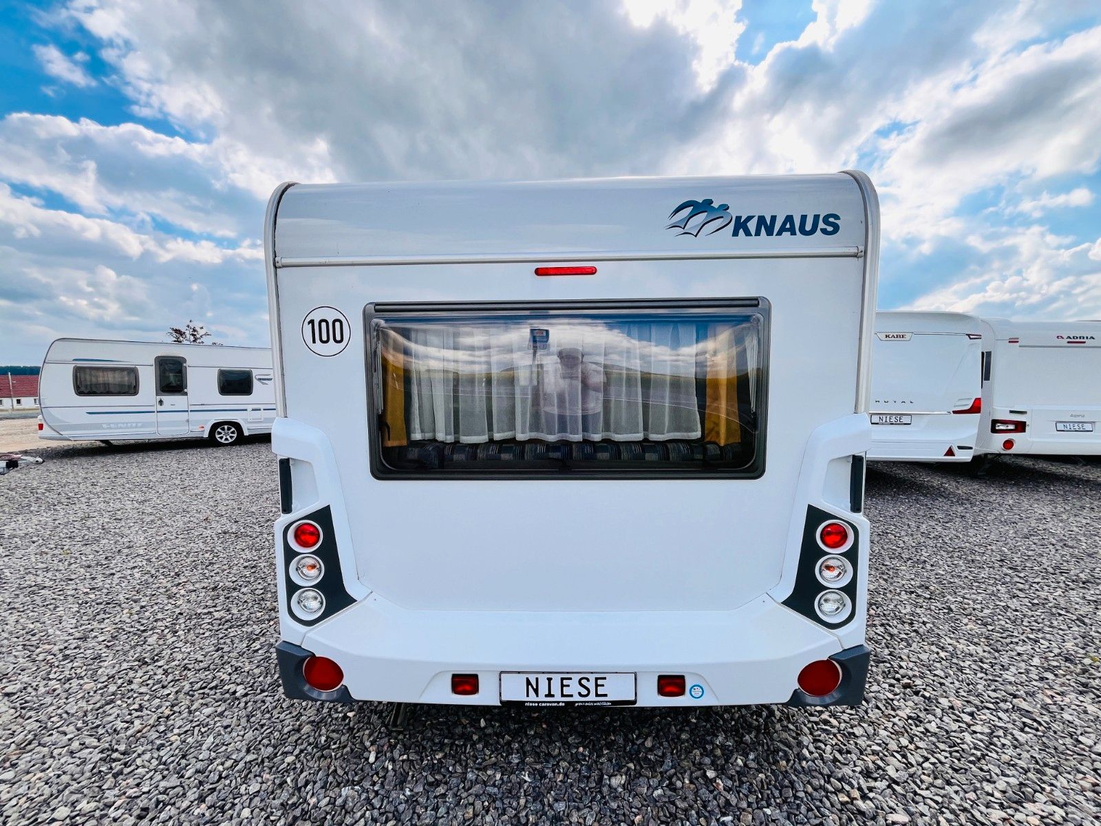 Fahrzeugabbildung Knaus SPORT 500 FU FRANZ.BETT RUNDSITZGRUPPE 1.HAND