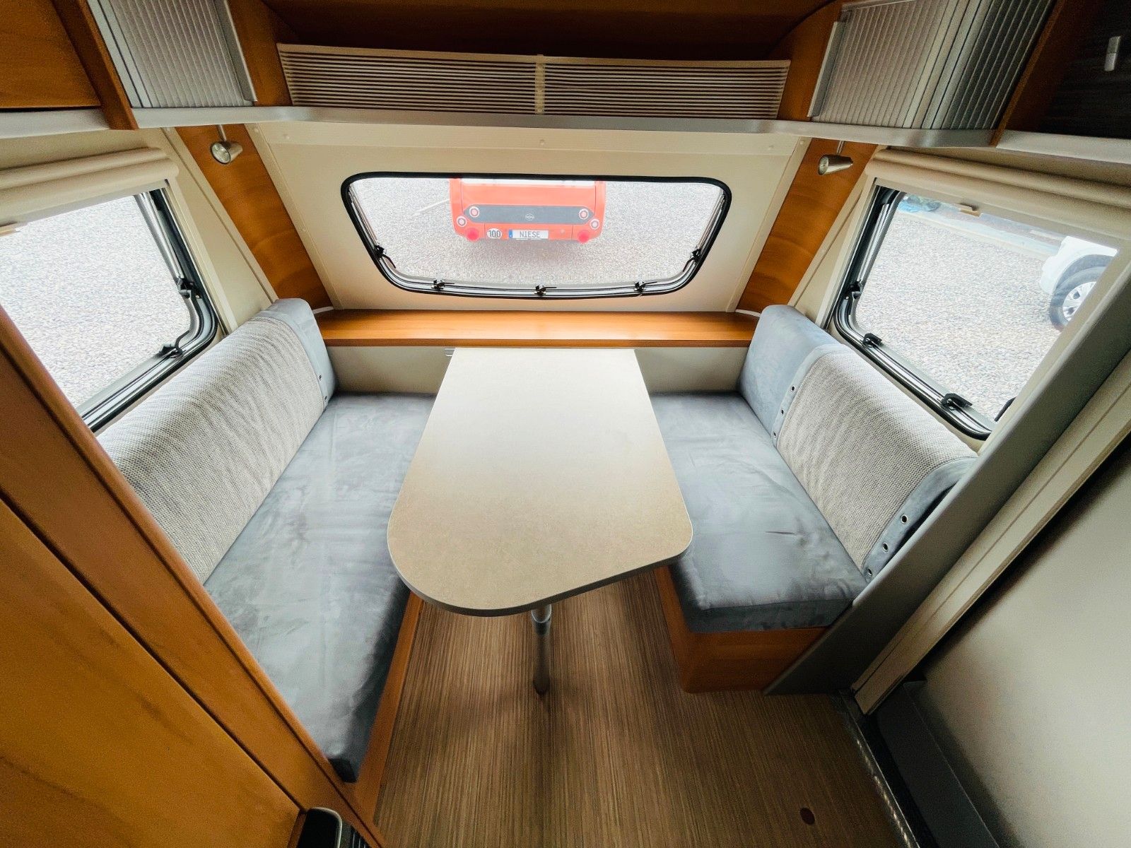 Fahrzeugabbildung HYMER / ERIBA / HYMERCAR FEELING 425 QUERBETT AUFSTELLDACH