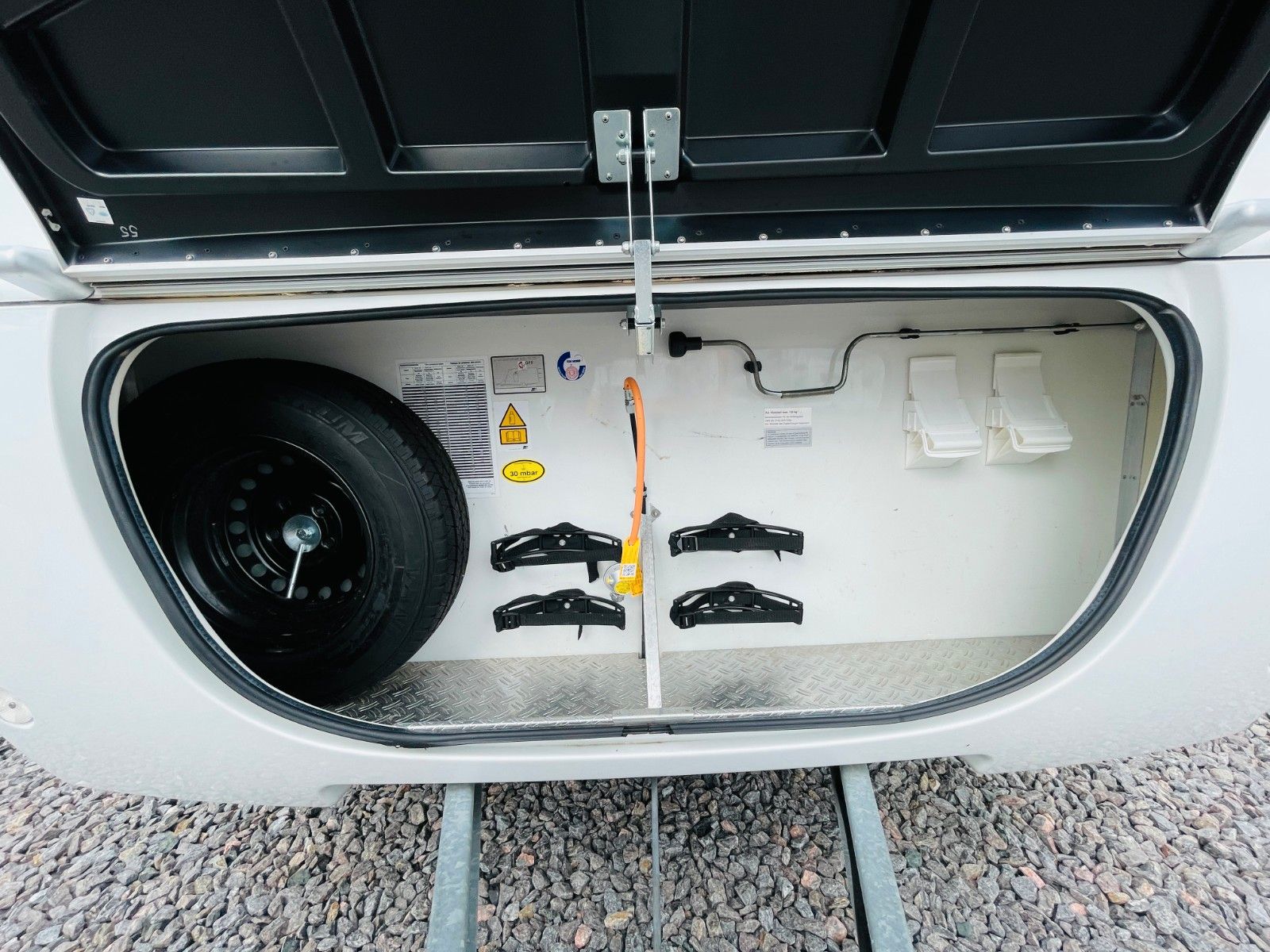 Fahrzeugabbildung HYMER / ERIBA / HYMERCAR FEELING 425 QUERBETT AUFSTELLDACH