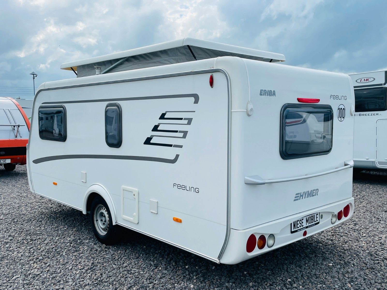 Fahrzeugabbildung HYMER / ERIBA / HYMERCAR FEELING 425 QUERBETT AUFSTELLDACH
