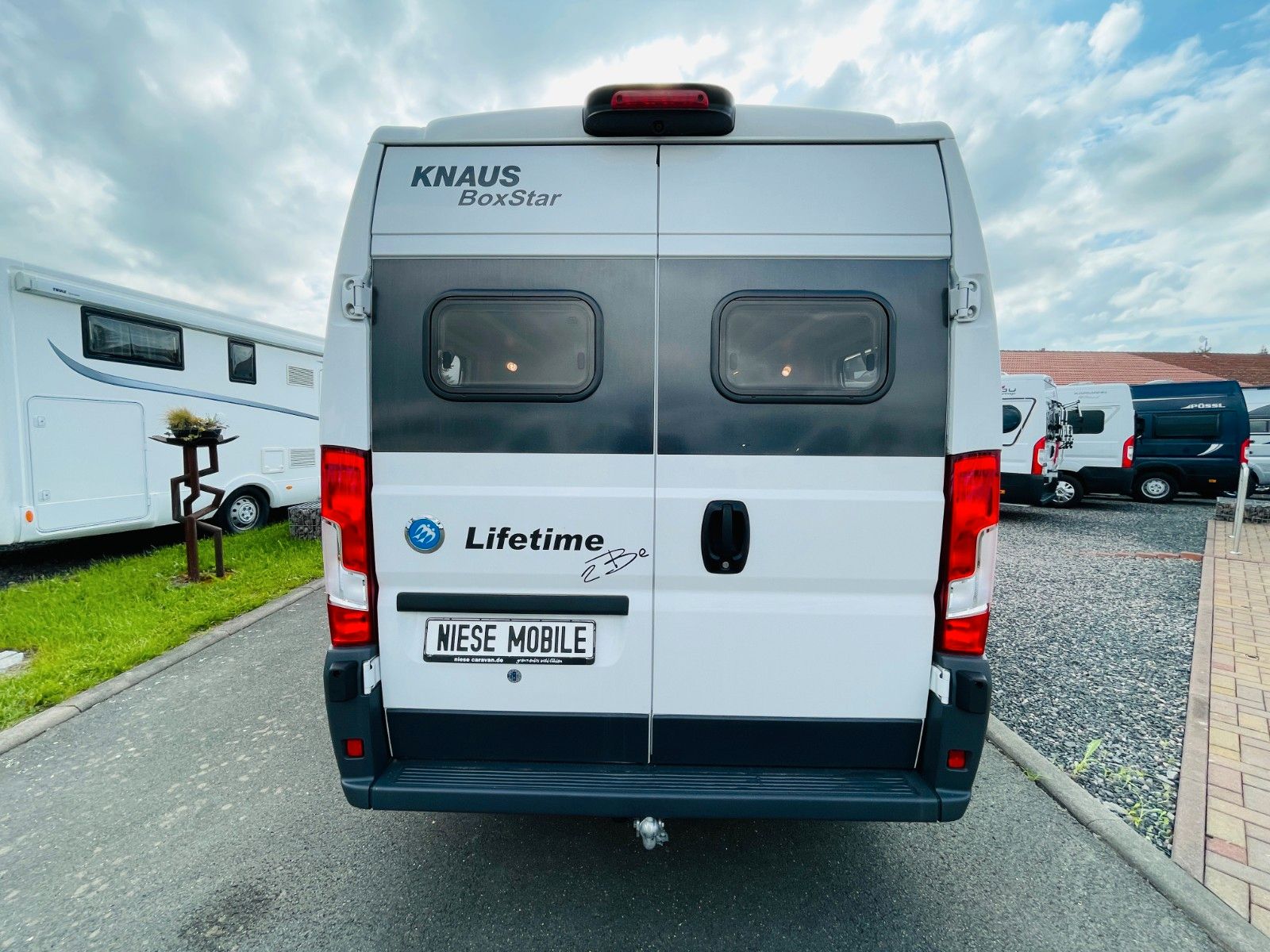 Fahrzeugabbildung Knaus BOXSTAR 600 E LIFETIME 6m EINZELBETTEN