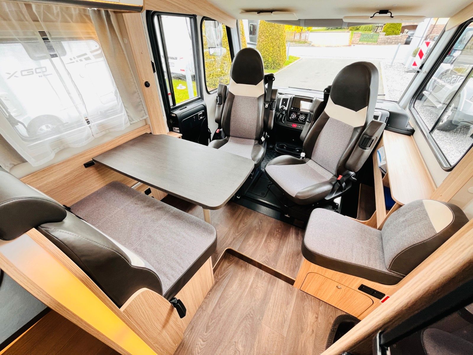 Fahrzeugabbildung Sunlight I 67 S EINZELBETTEN HUBBETT AUTOMATIK SAT KLIMA