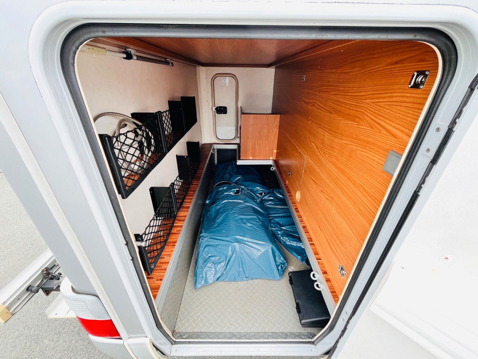 Fahrzeugabbildung HYMER / ERIBA / HYMERCAR B 524 SL SAT TV EINZEL-QUERBETT 3,0L