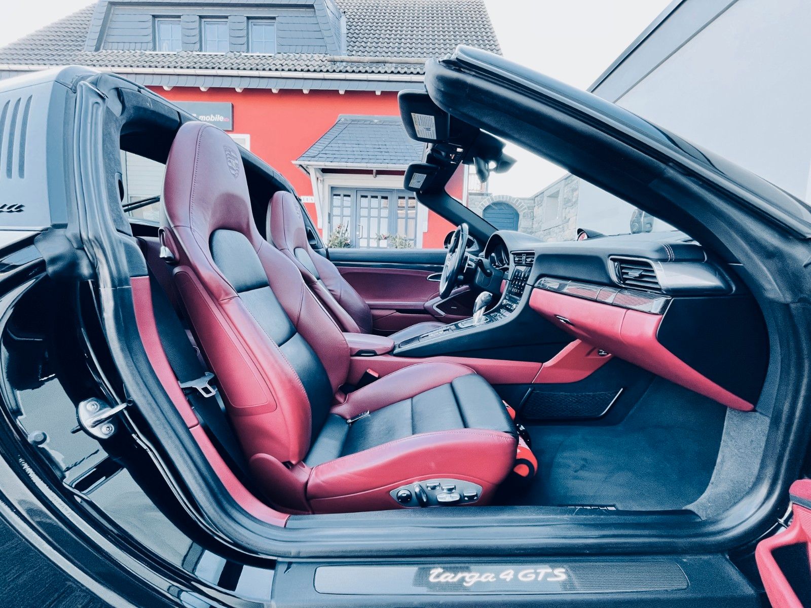Fahrzeugabbildung Porsche 991.2 911 Targa 4 GTS *LIFT*PDCC*CHRONO*BOSE*