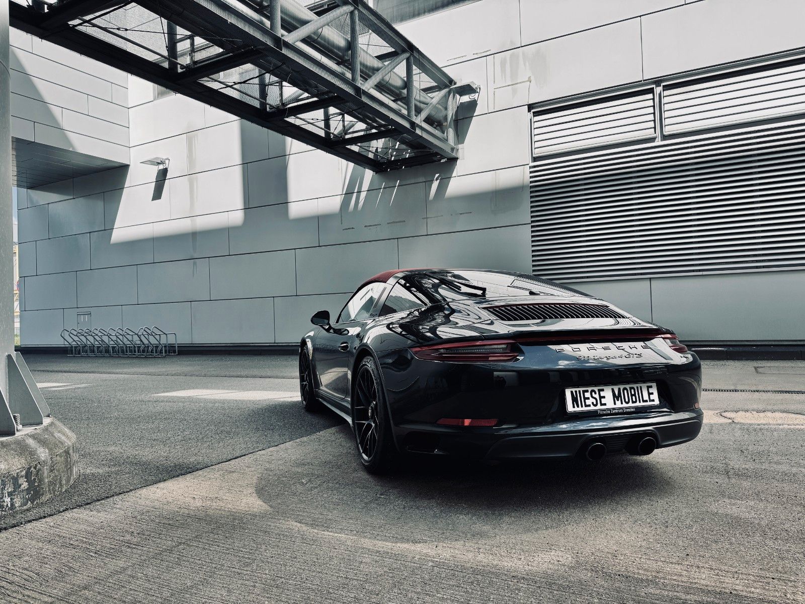 Fahrzeugabbildung Porsche 991.2 911 Targa 4 GTS *LIFT*PDCC*CHRONO*BOSE*