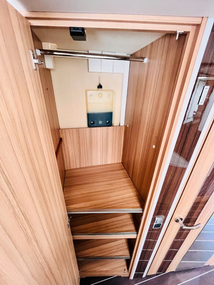 Fahrzeugabbildung Knaus SUN I 900 LEG KLIMA SAT SOLAR LUXUS-BAD