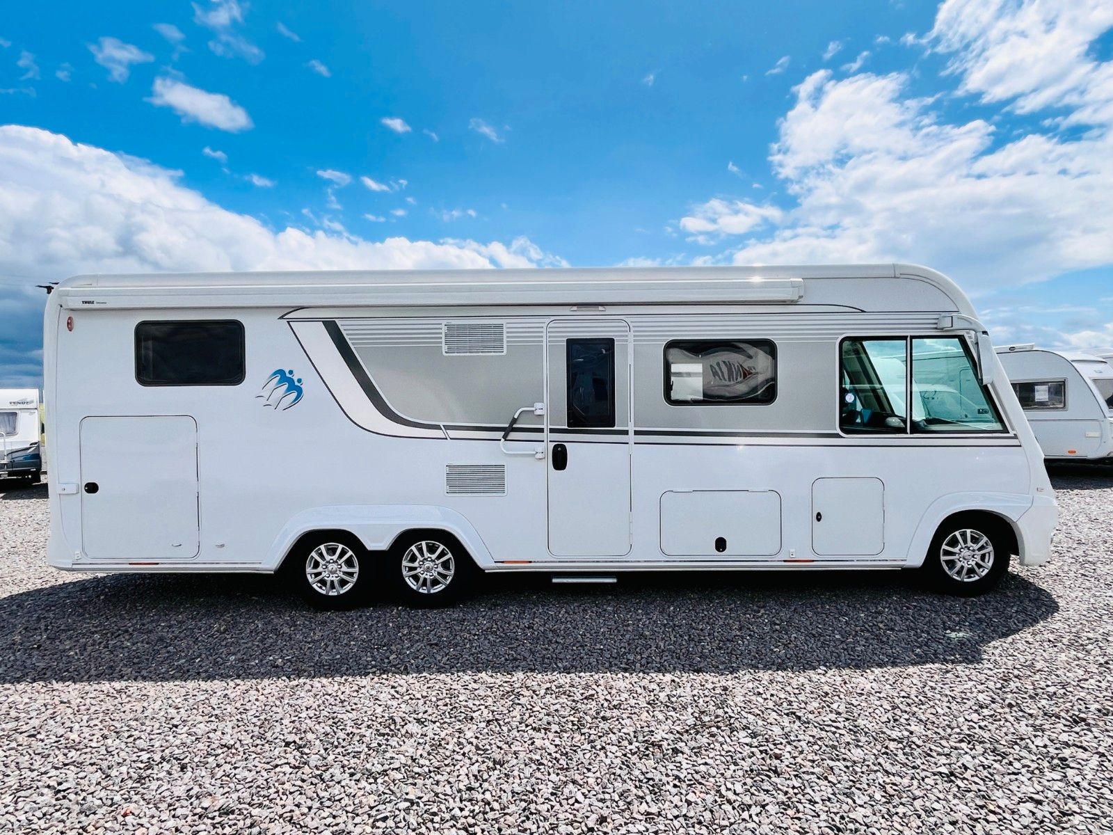 Fahrzeugabbildung Knaus SUN I 900 LEG KLIMA SAT SOLAR LUXUS-BAD