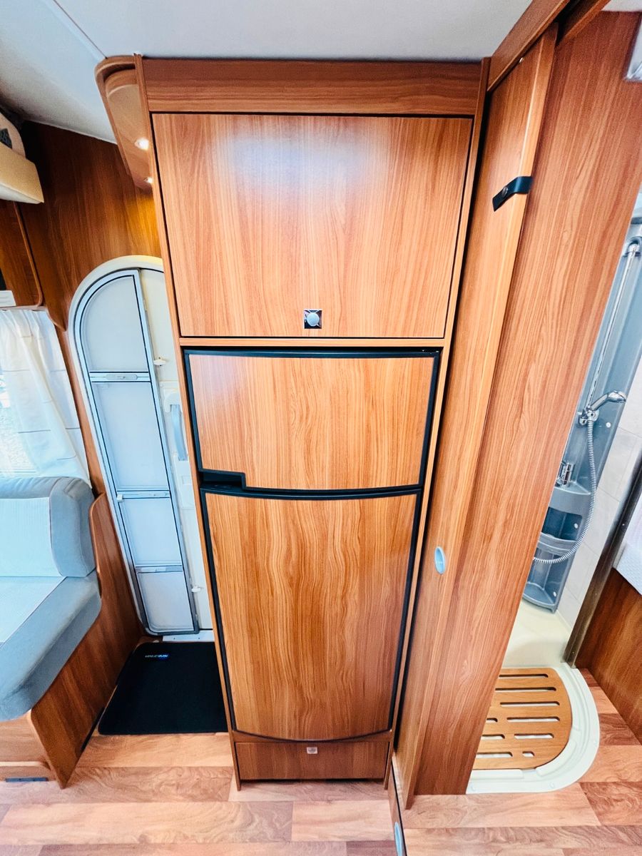 Fahrzeugabbildung Dethleffs MAGIC EDITION T 7151 EB EINZELBETTEN HUBBETT SAT