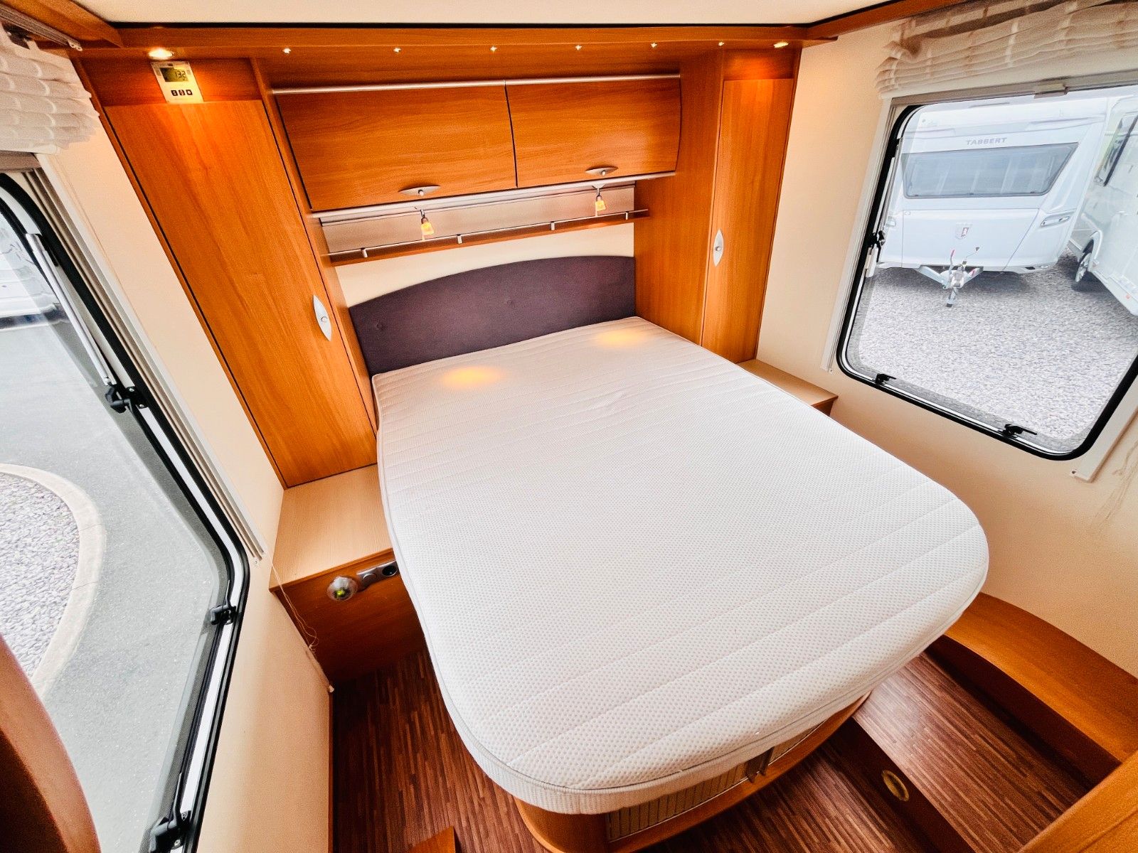 Fahrzeugabbildung Bürstner NEXXO T 687 QUEENSBETT SOLAR FAHRRADTRÄGER