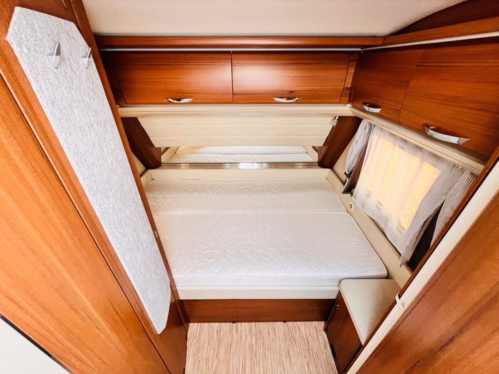 Fahrzeugabbildung Hobby PREMIUM 440 SFR QUERBETT MOVER
