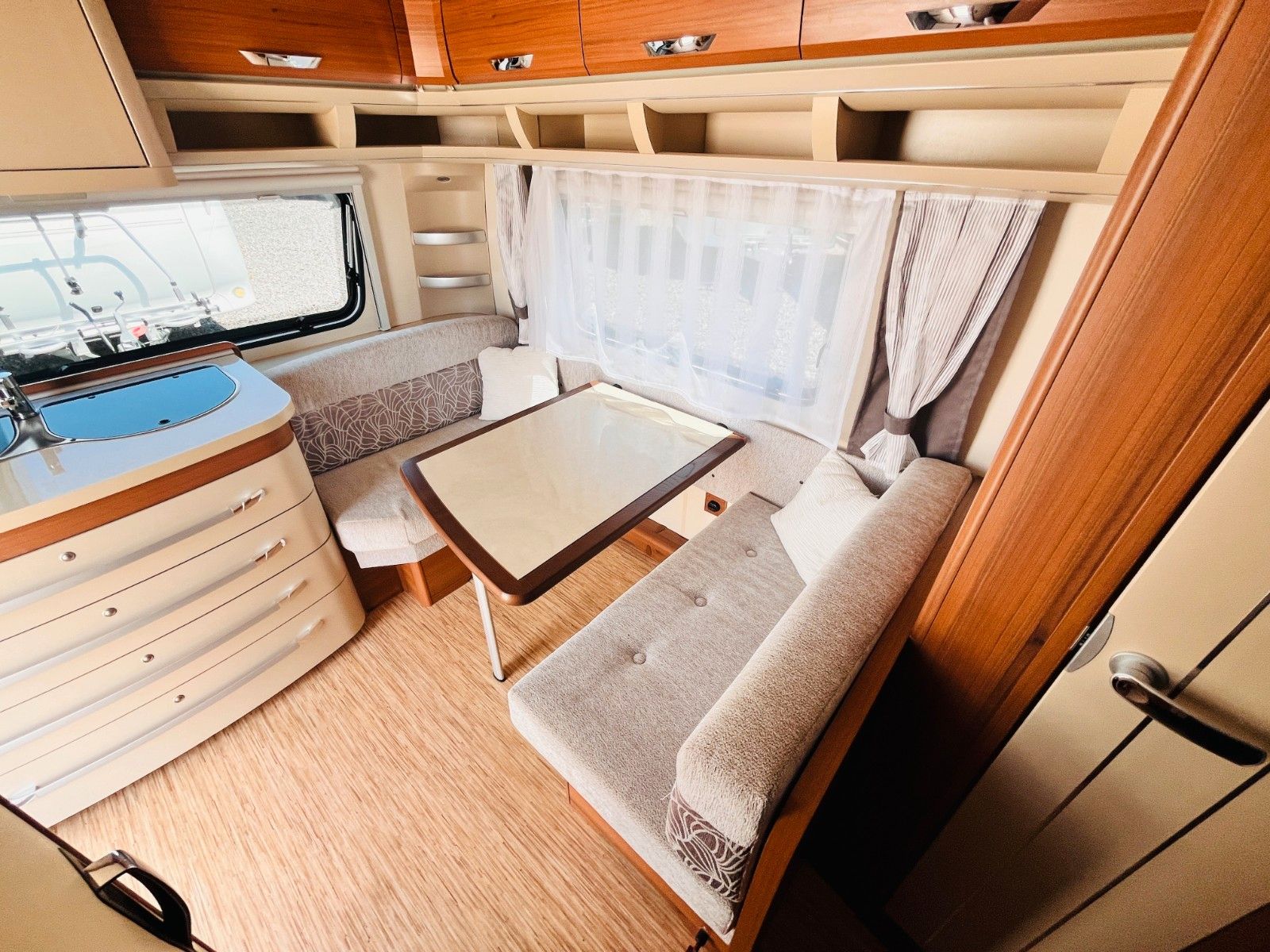 Fahrzeugabbildung Hobby PREMIUM 440 SFR QUERBETT MOVER