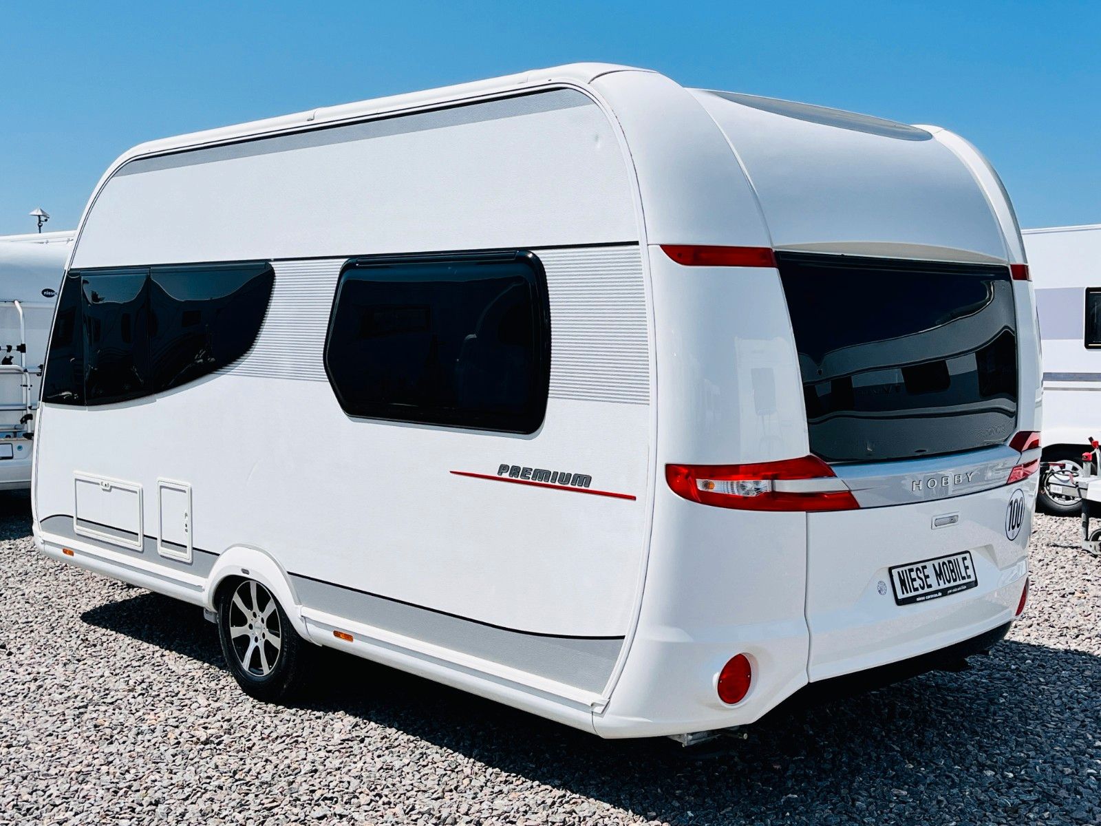 Fahrzeugabbildung Hobby PREMIUM 440 SFR QUERBETT MOVER
