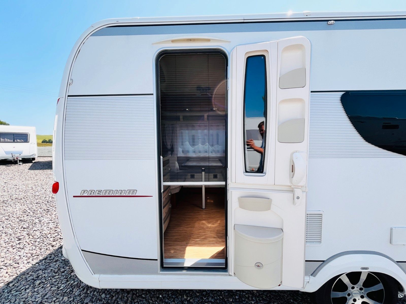 Fahrzeugabbildung Hobby PREMIUM 440 SFR QUERBETT MOVER