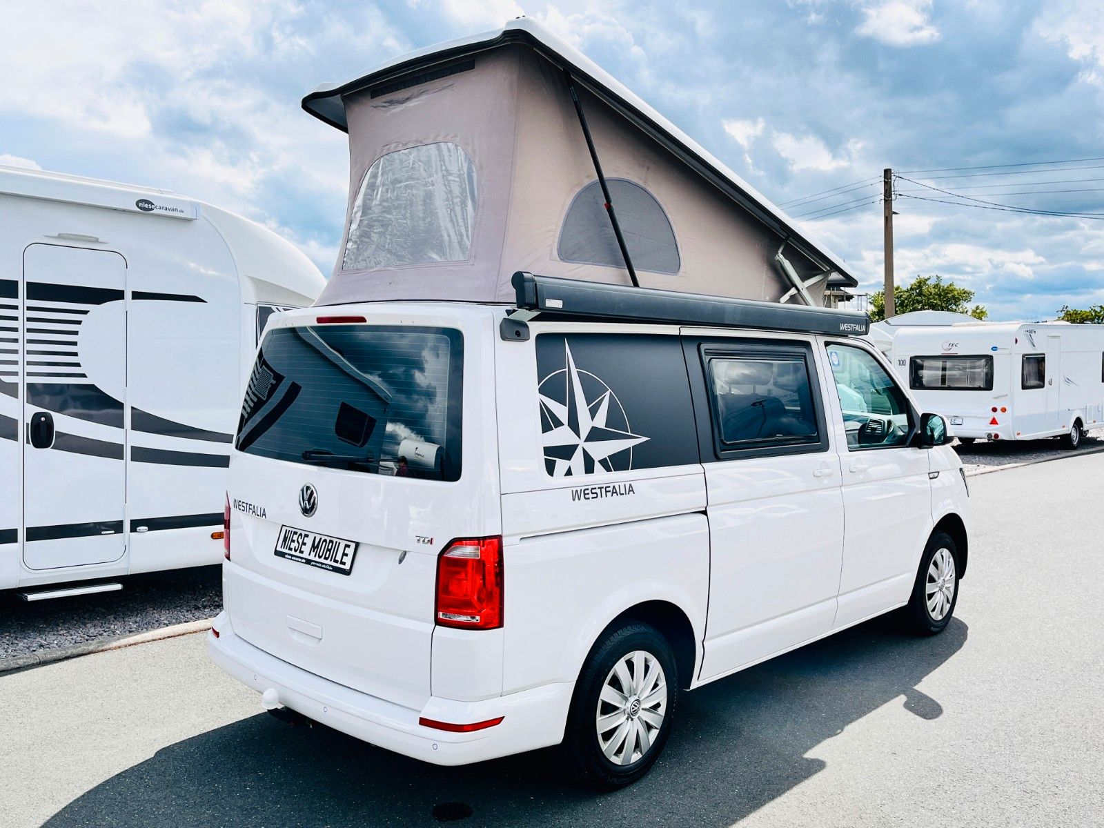 Fahrzeugabbildung Westfalia CLUB JOKER CITY AUFSTELLDACH ANHÄNGERKUPPLUNG WC