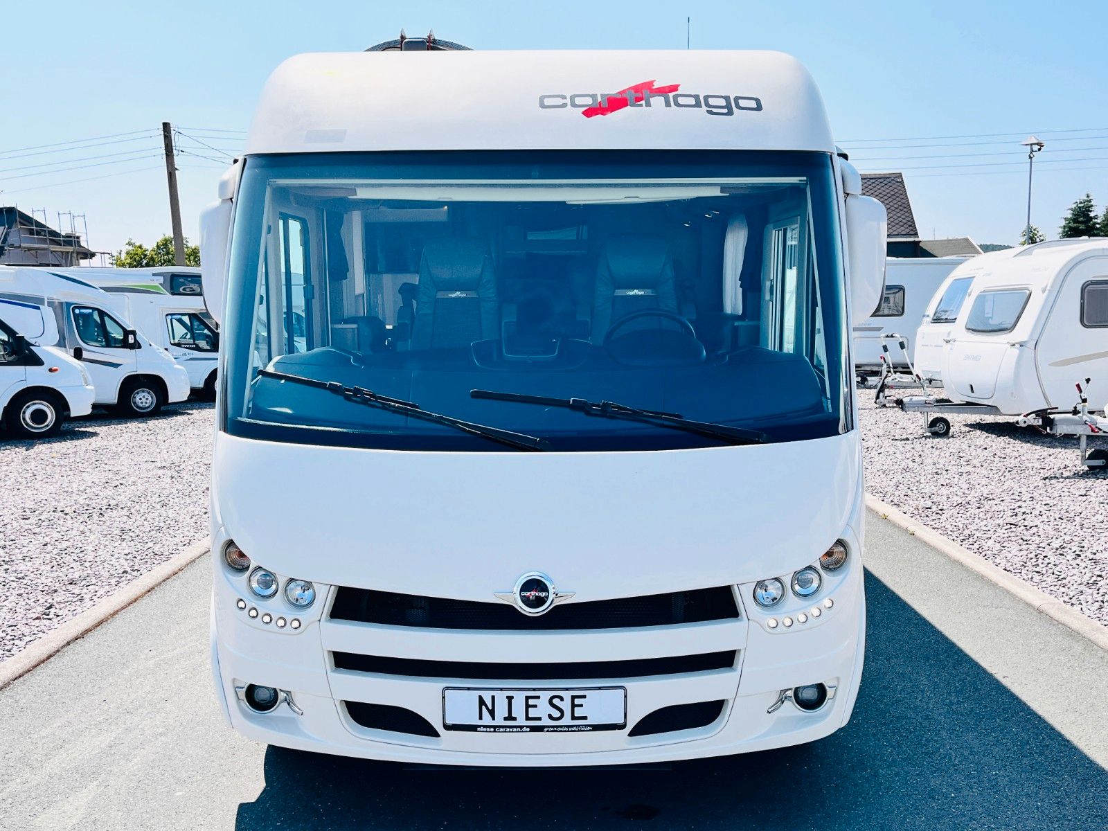 Fahrzeugabbildung Carthago C-TOURER I 144 LE RAUMBAD EINZELBETTEN AUTOMATIK