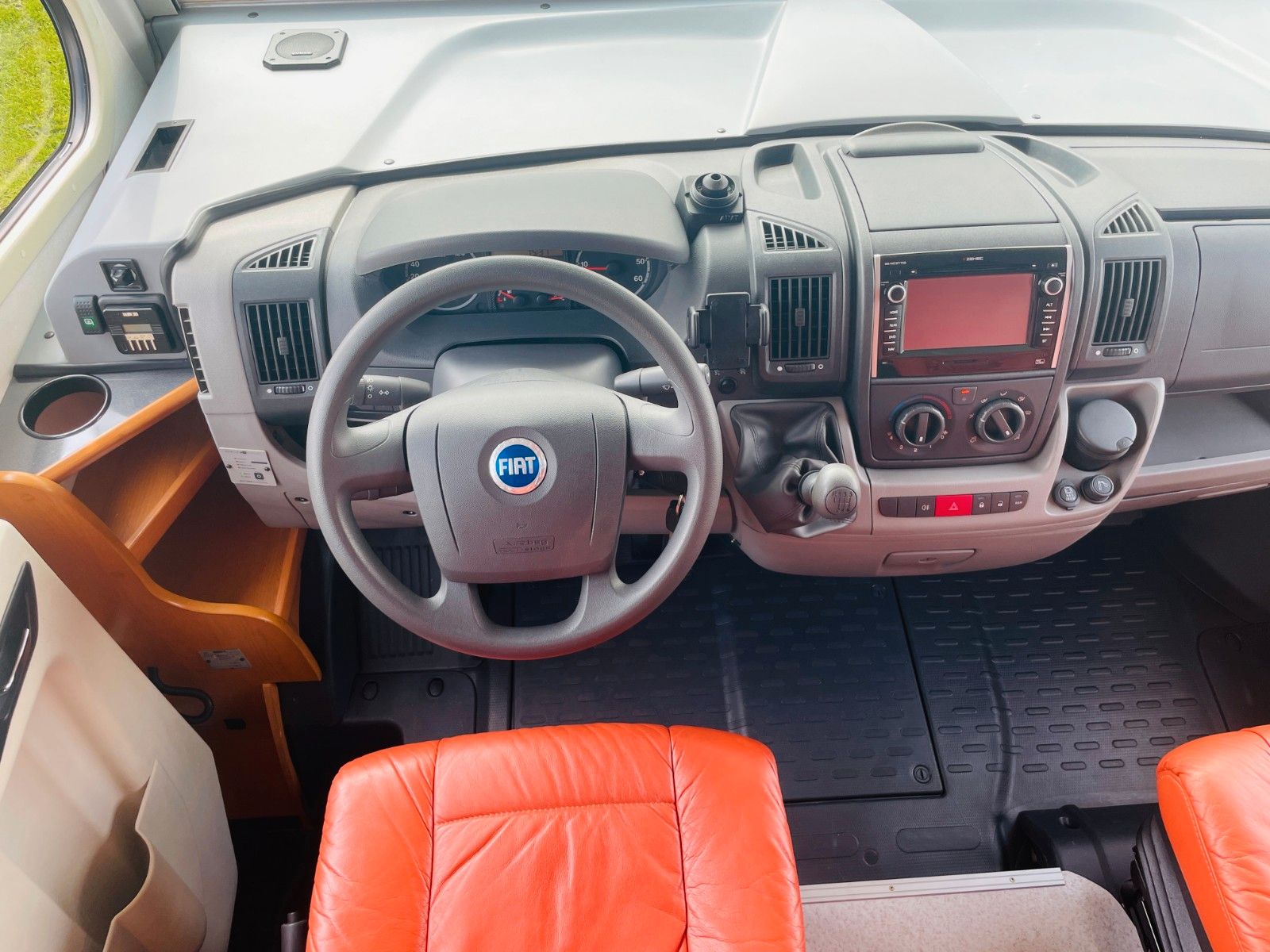 Fahrzeugabbildung Frankia I 840GD EINZELBETTEN ALDE 3,0L HUBSTÜTZEN 1.HAND