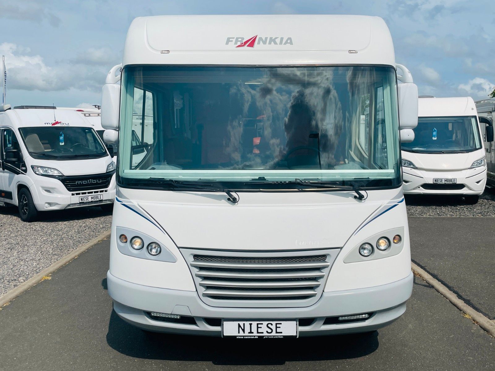 Fahrzeugabbildung Frankia I 840GD EINZELBETTEN ALDE 3,0L HUBSTÜTZEN 1.HAND