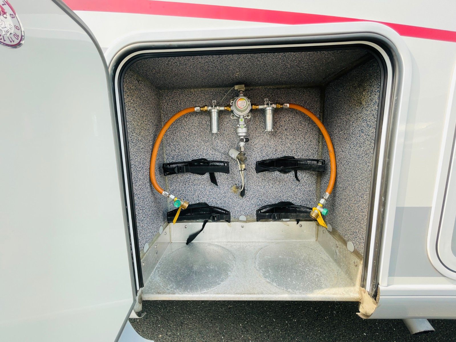 Fahrzeugabbildung Frankia I 840GD EINZELBETTEN ALDE 3,0L HUBSTÜTZEN 1.HAND
