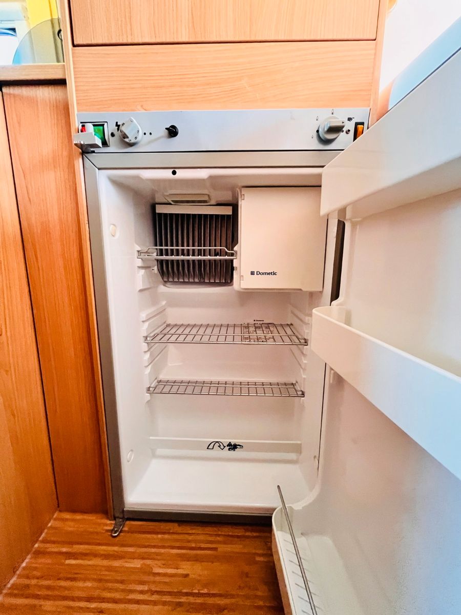 Fahrzeugabbildung Adria TWIN QUERBETT AUTOMATIK 3,0 L SOLAR