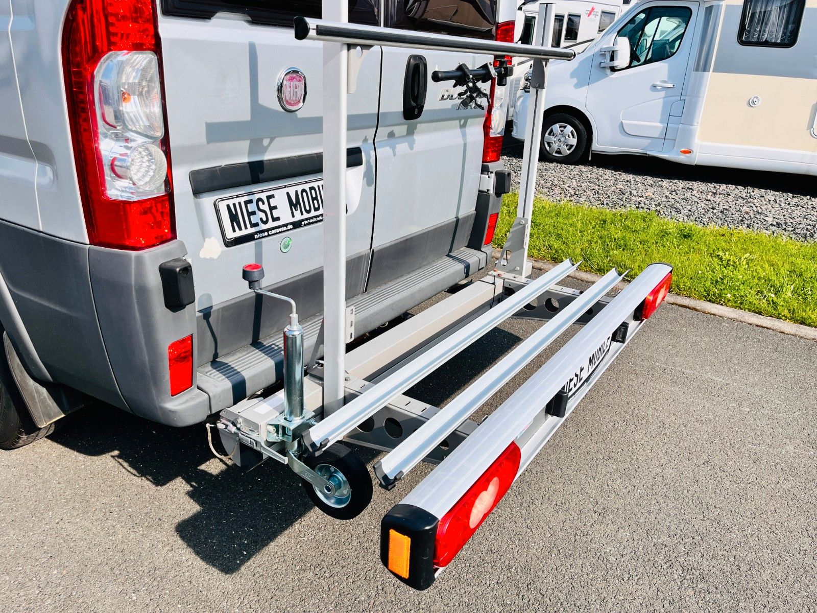 Fahrzeugabbildung Adria TWIN QUERBETT AUTOMATIK 3,0 L SOLAR